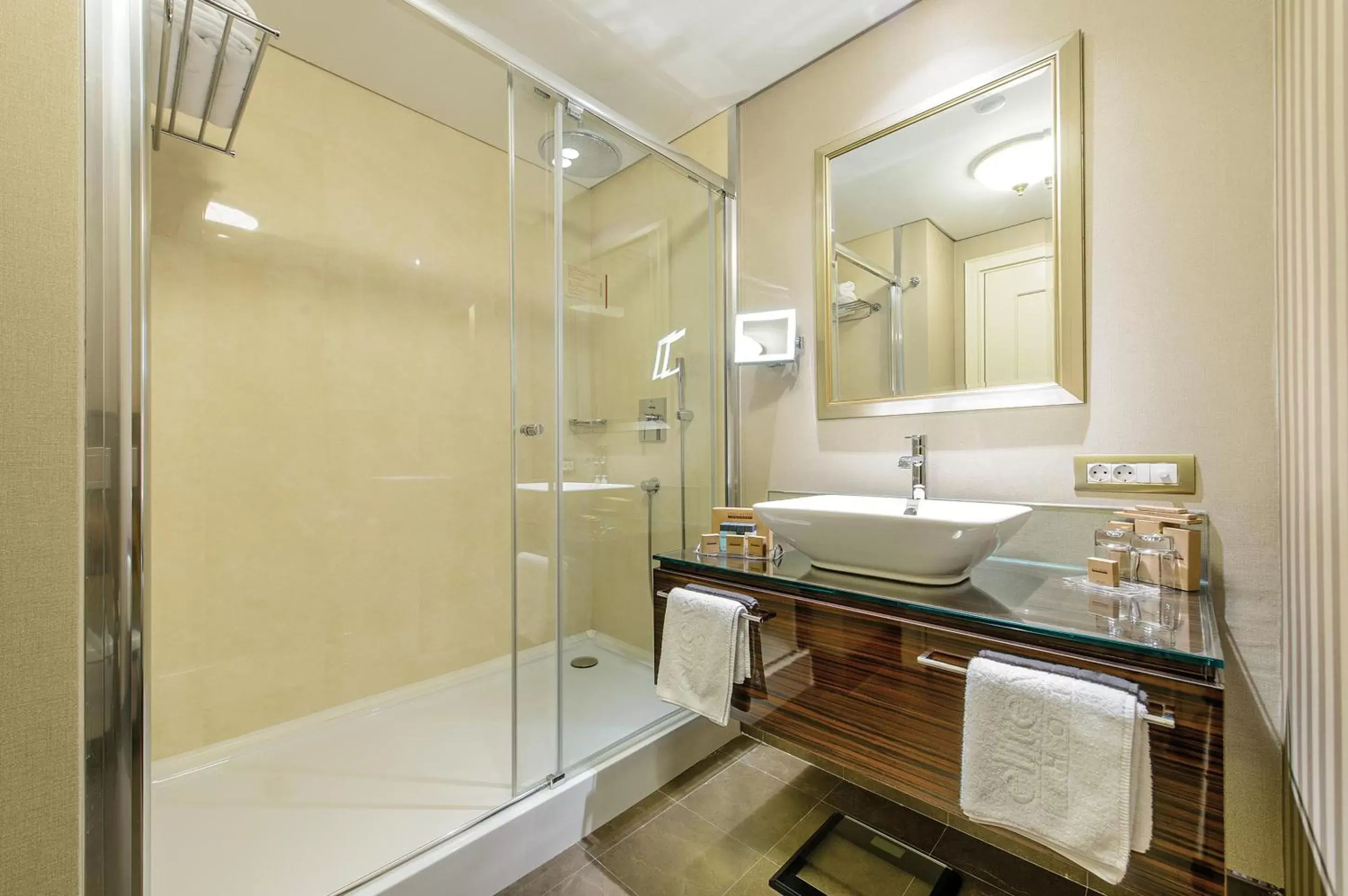 Bathroom in Elite World Istanbul Florya