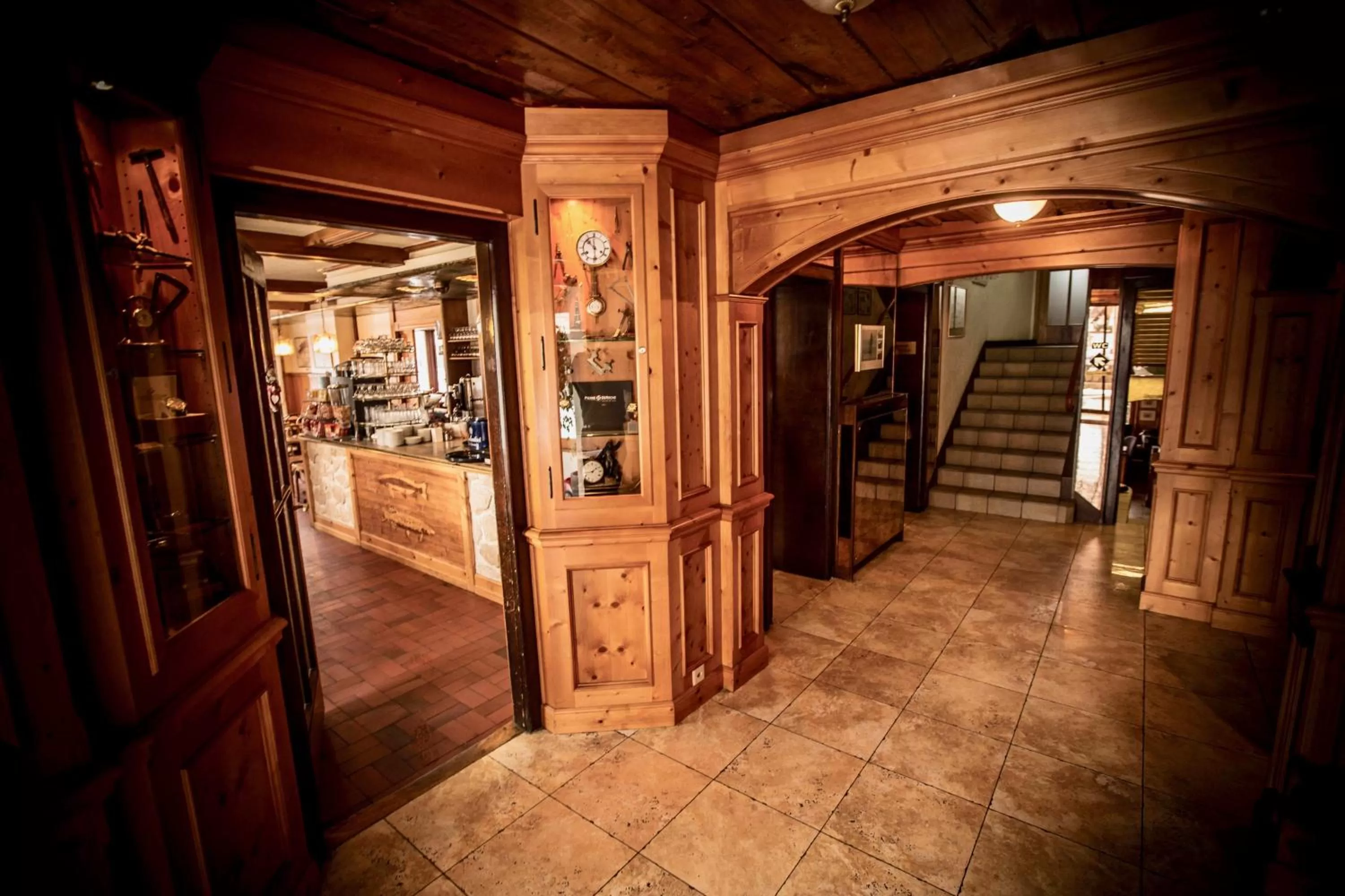 HOTEL de la Truite & SPA Le petit Nautilus