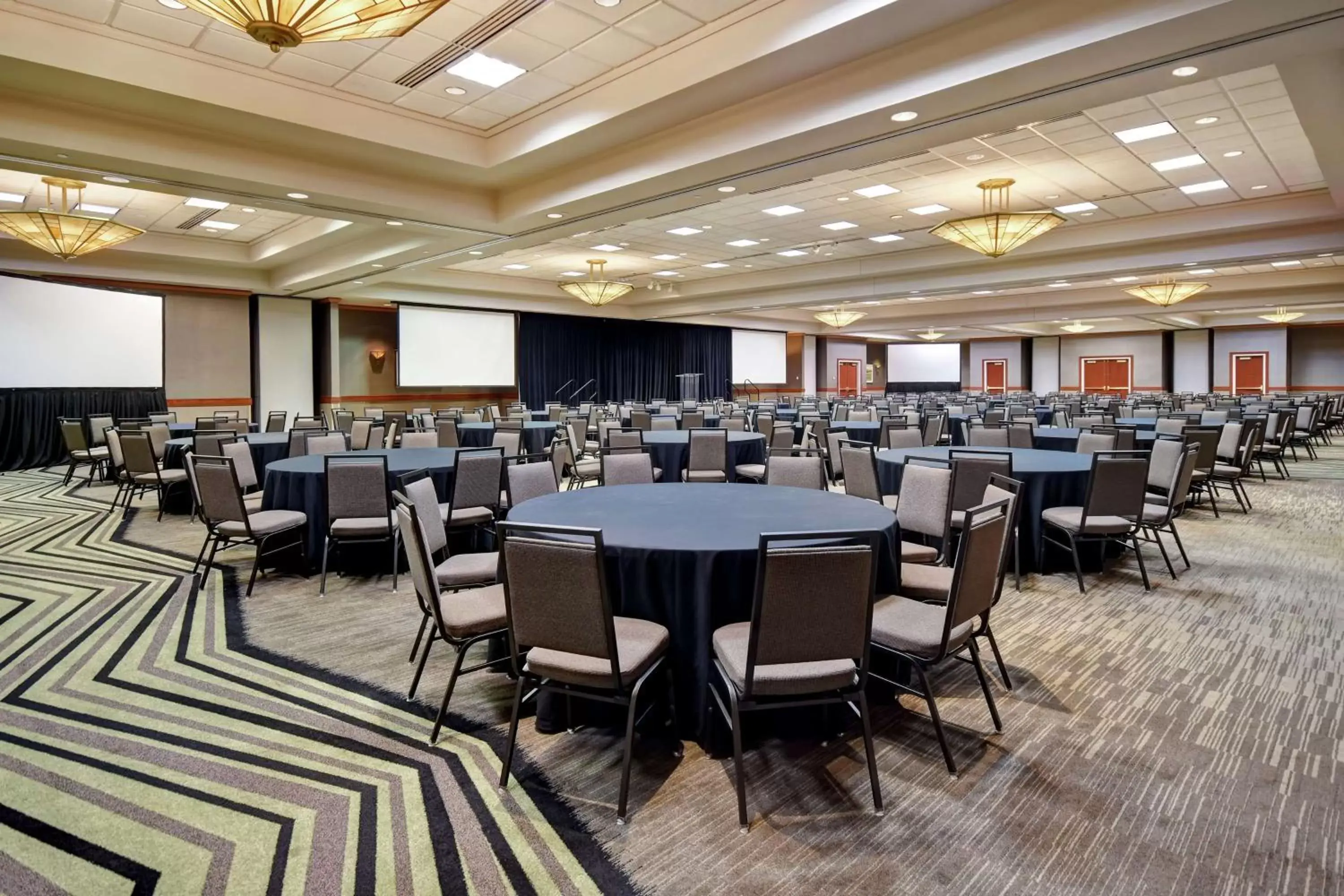 Meeting/conference room in Embassy Suites Little Rock