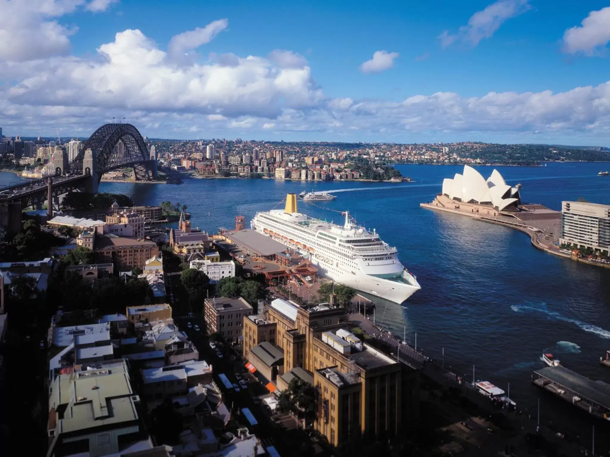 Bird's eye view, Bird's-eye View in Four Seasons Hotel Sydney