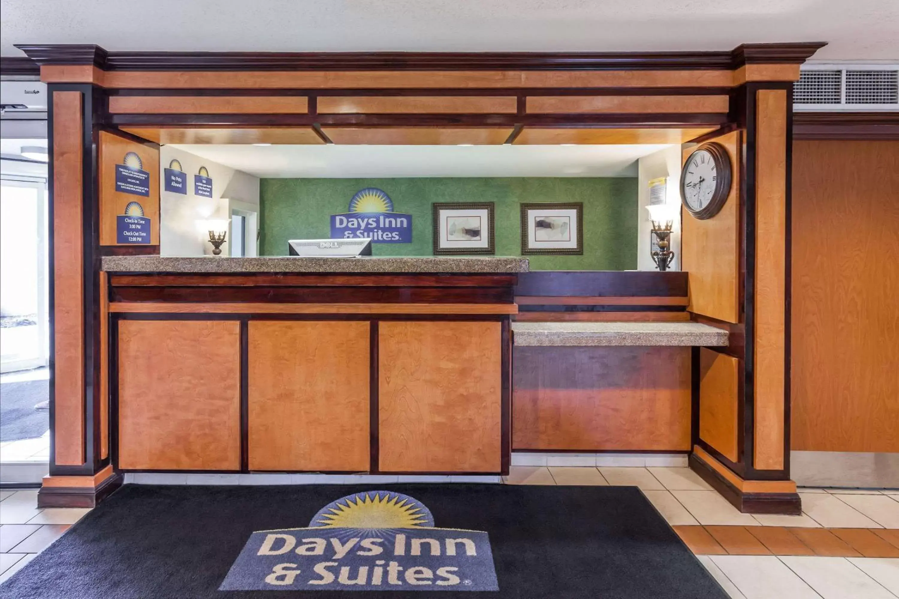 Lobby or reception, Lobby/Reception in Days Inn & Suites by Wyndham Warren