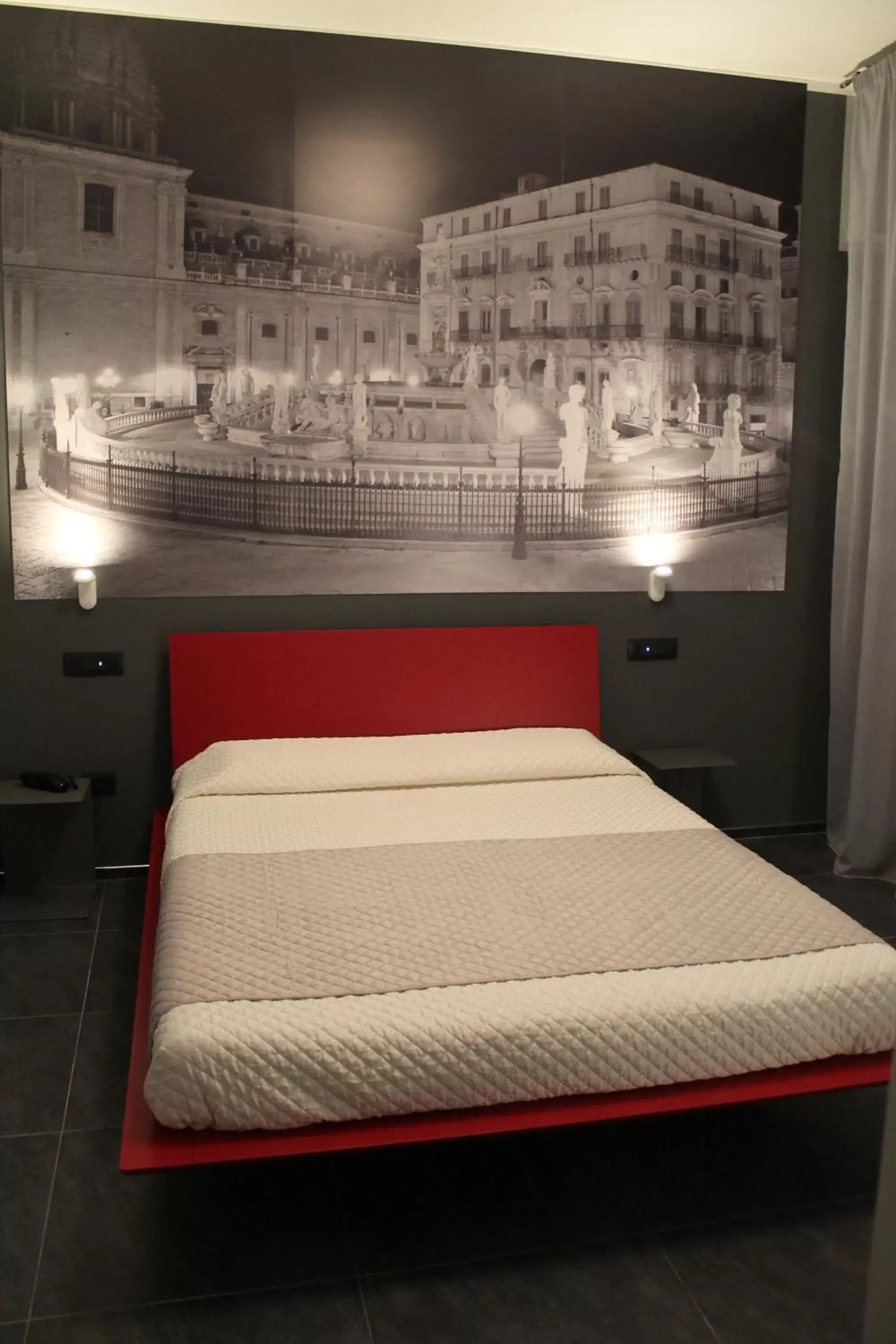 Bedroom, Bed in Alma Hotel