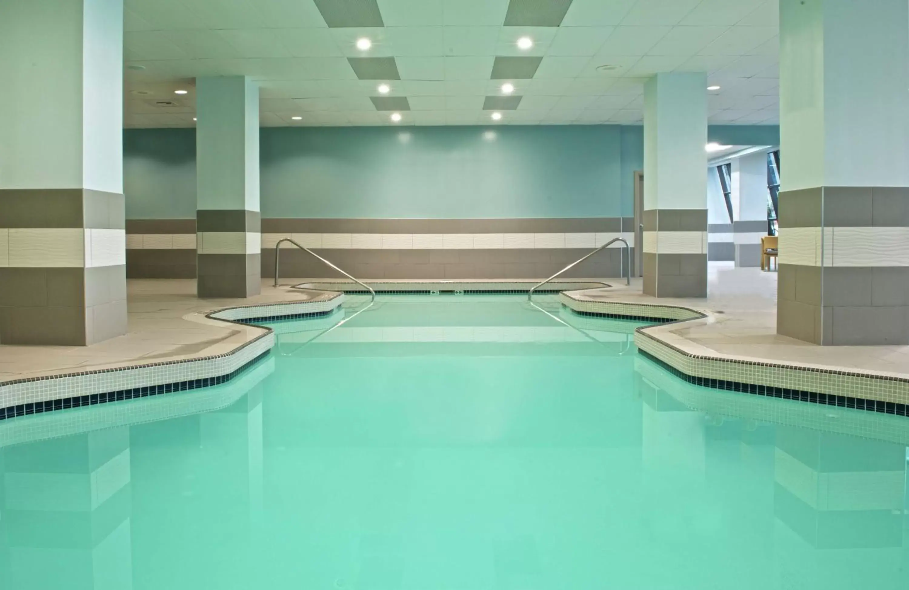 Pool view, Swimming Pool in Embassy Suites by Hilton Portland Washington Square