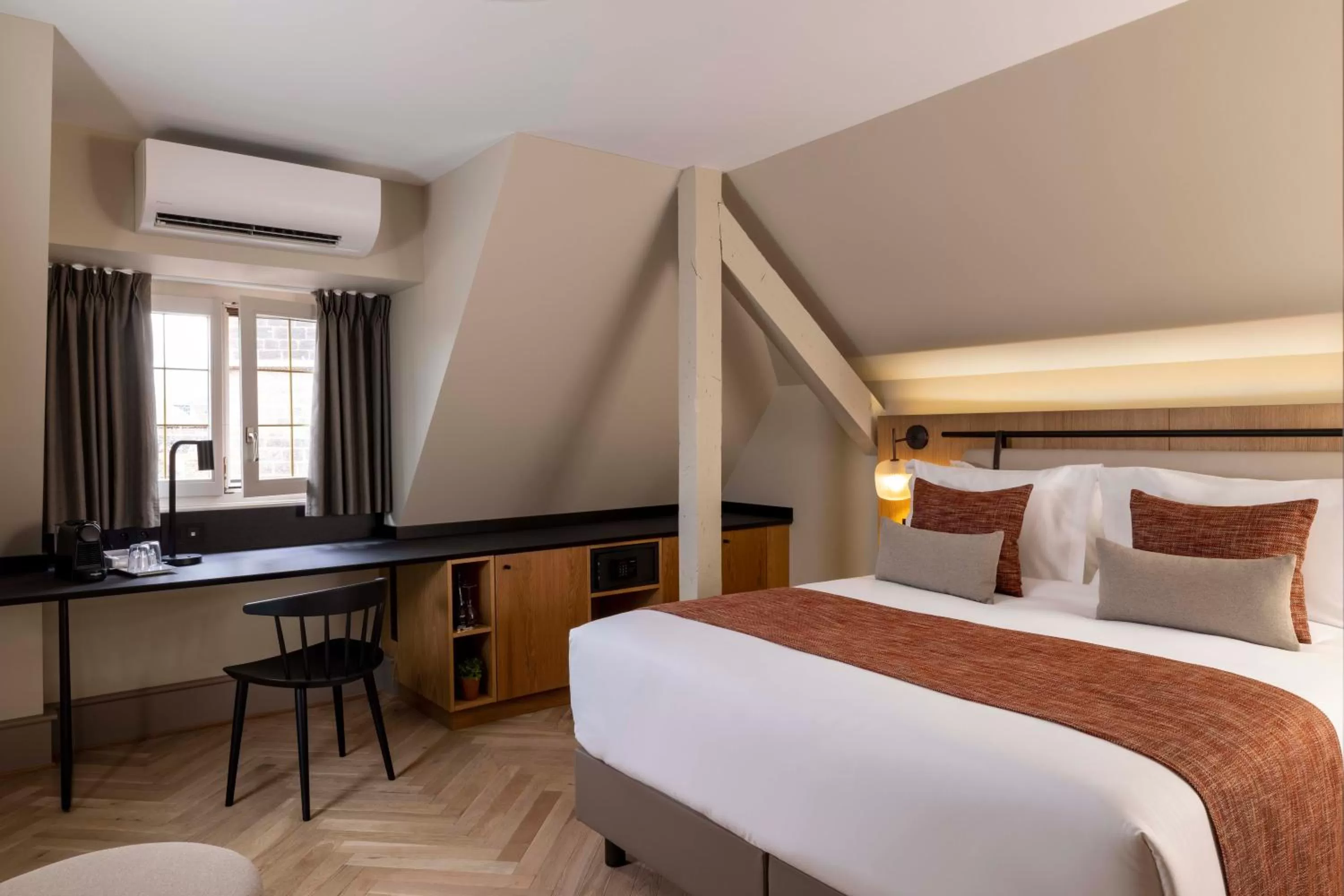 Bed in Hotel La Diligence