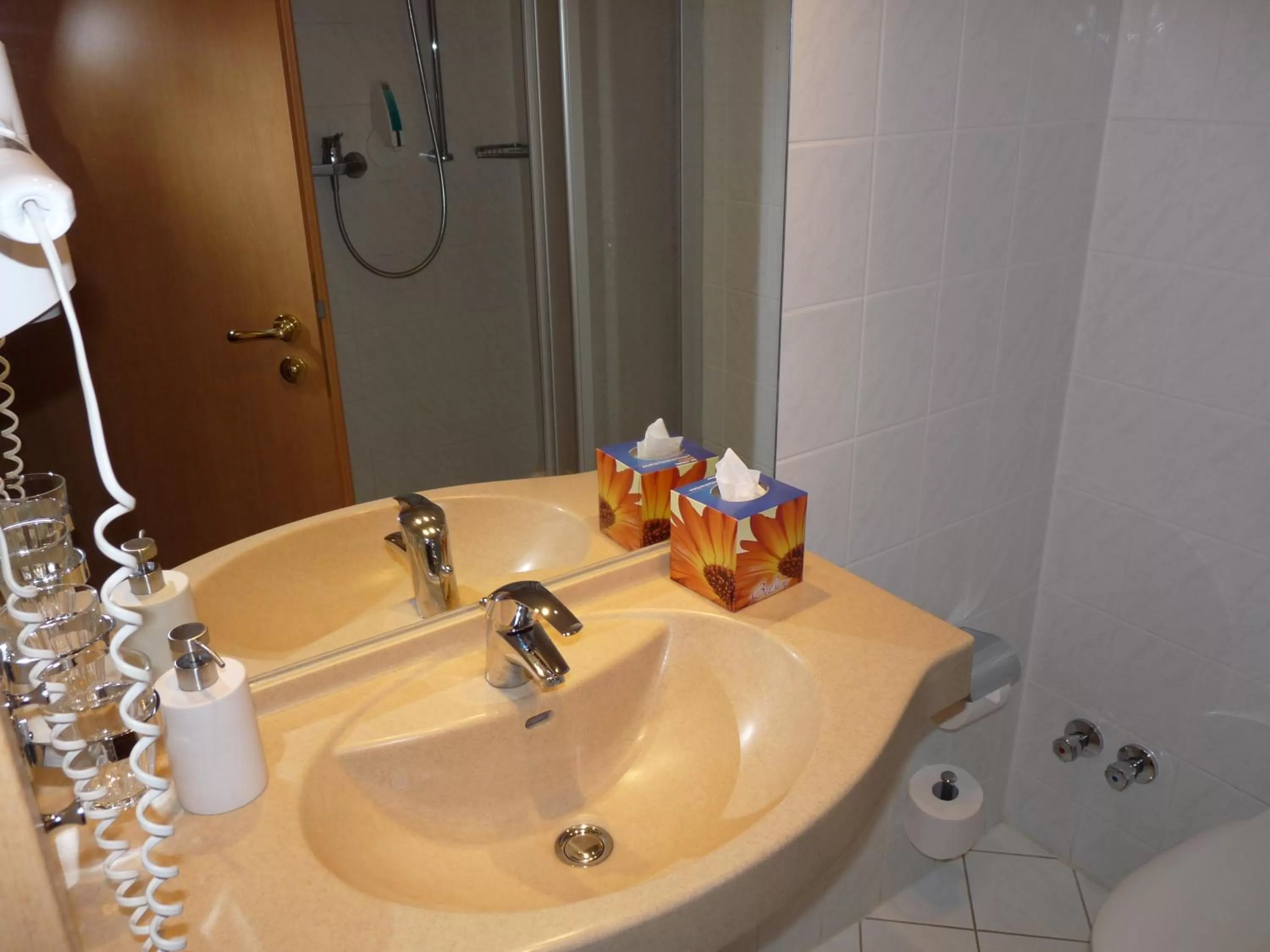 Bathroom in Hotel garni "Zum Eichwerder"