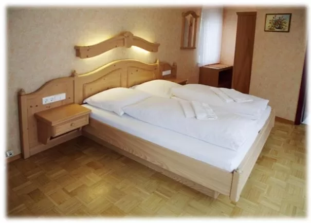 Bed in Adler Gaststube Hotel Biergarten