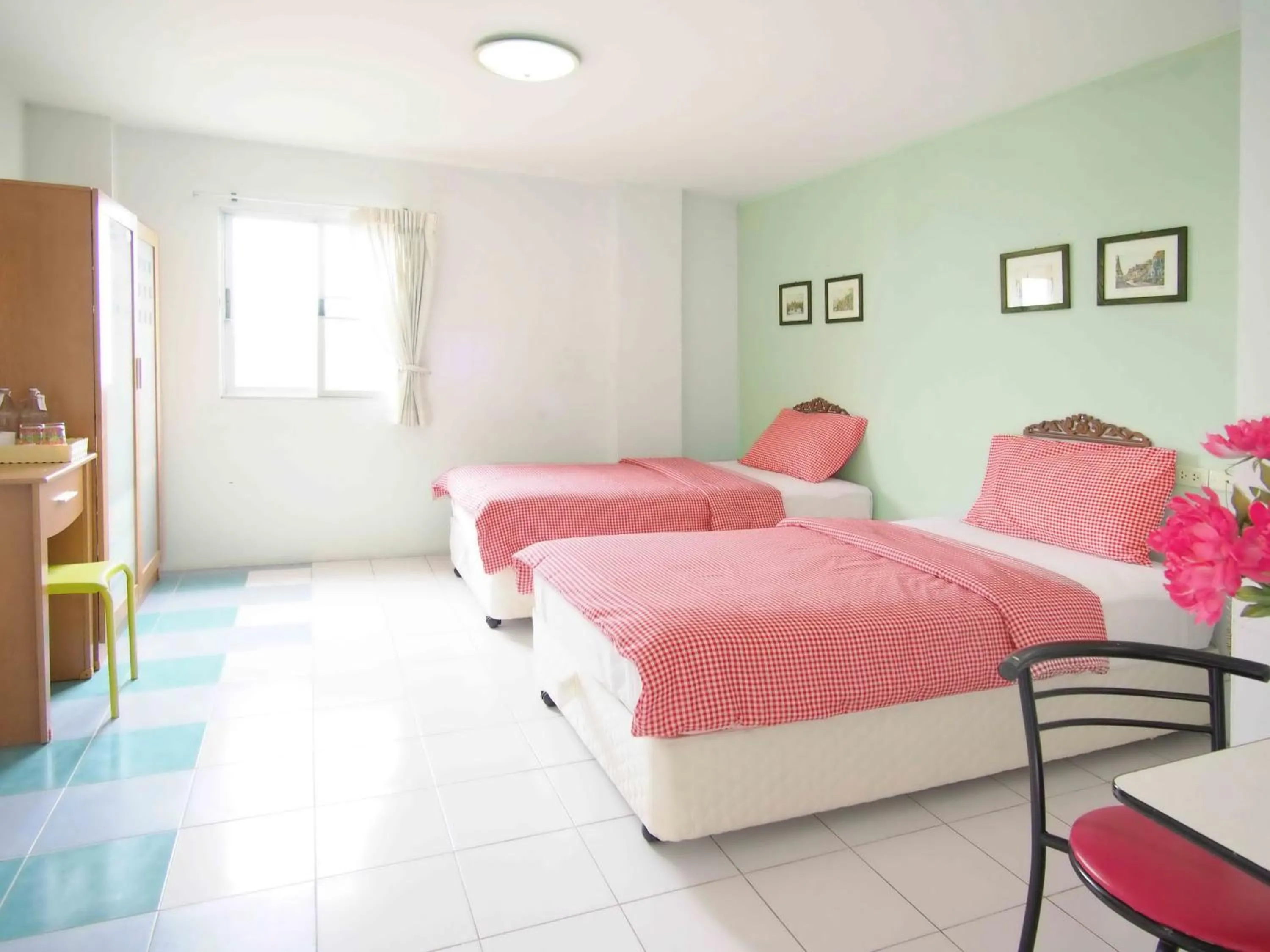 Bedroom, Room Photo in Thanapa Mansion (Donmuang Airport)