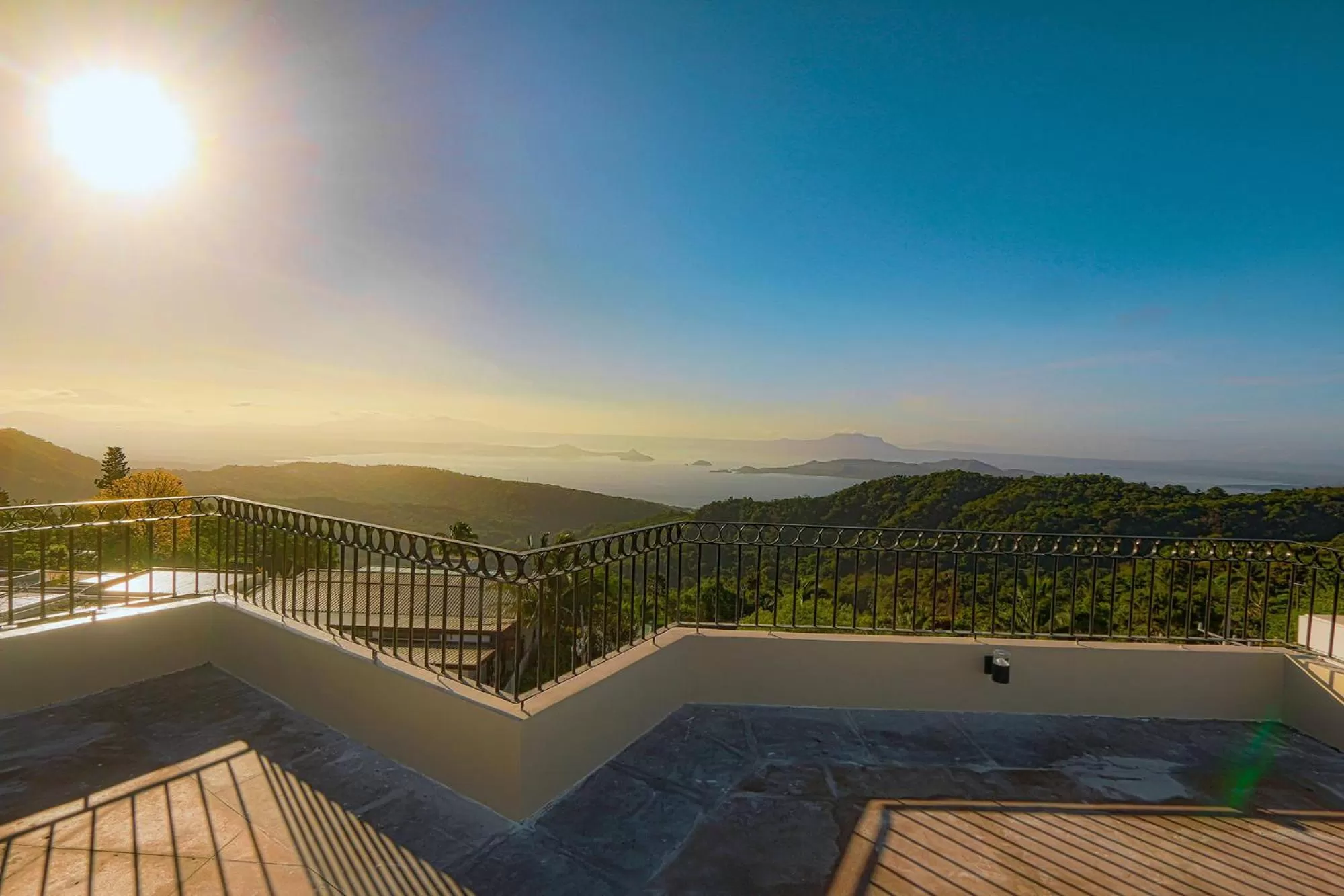 Nearby landmark in Hotel Carlito Tagaytay