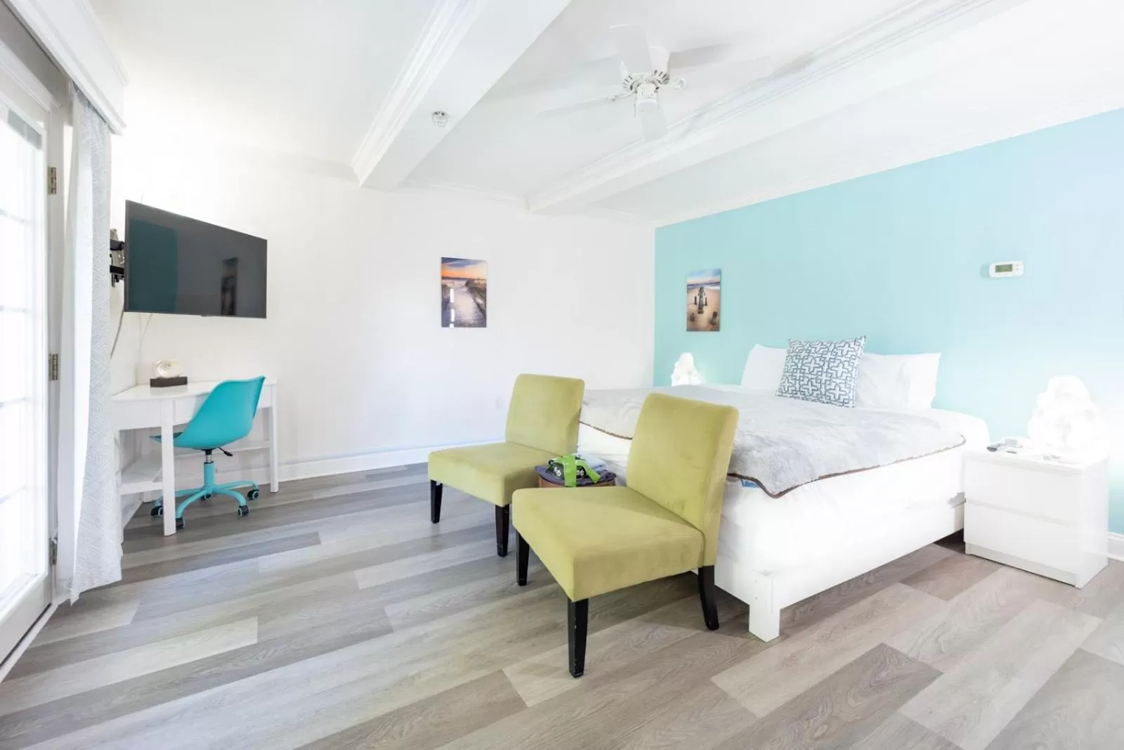 Bed in Canalside Inn