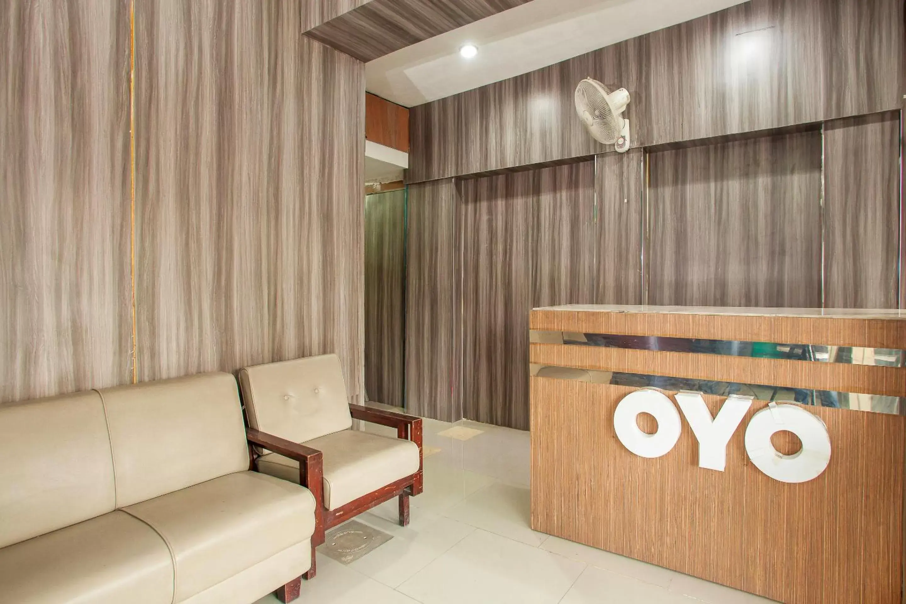 Lobby or reception, Lobby/Reception in OYO 164 Ang's Residence