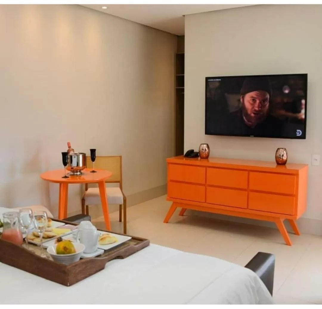 TV/Entertainment Center in Hotel Imperador