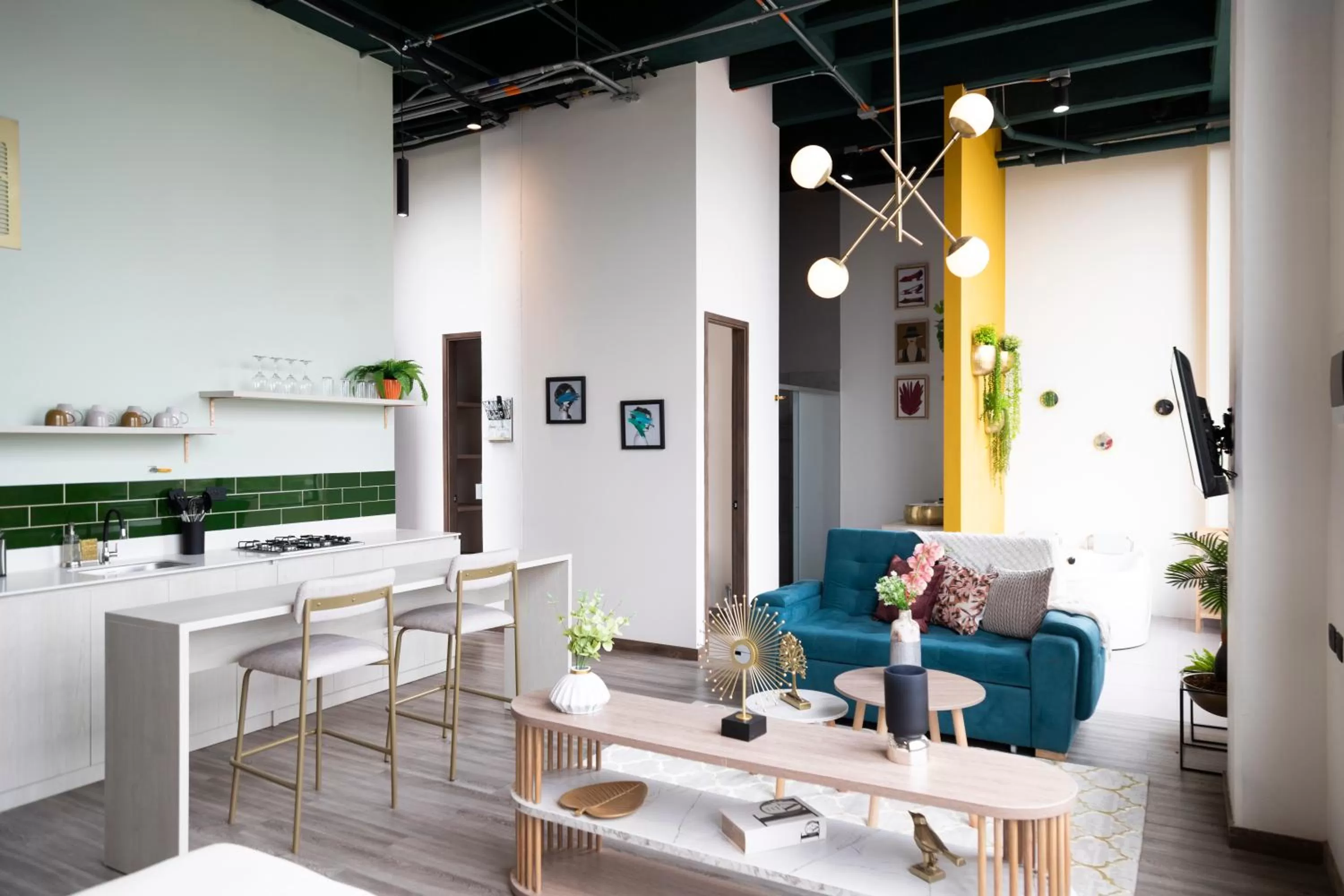 Kitchen or kitchenette in Royal Living Poblado