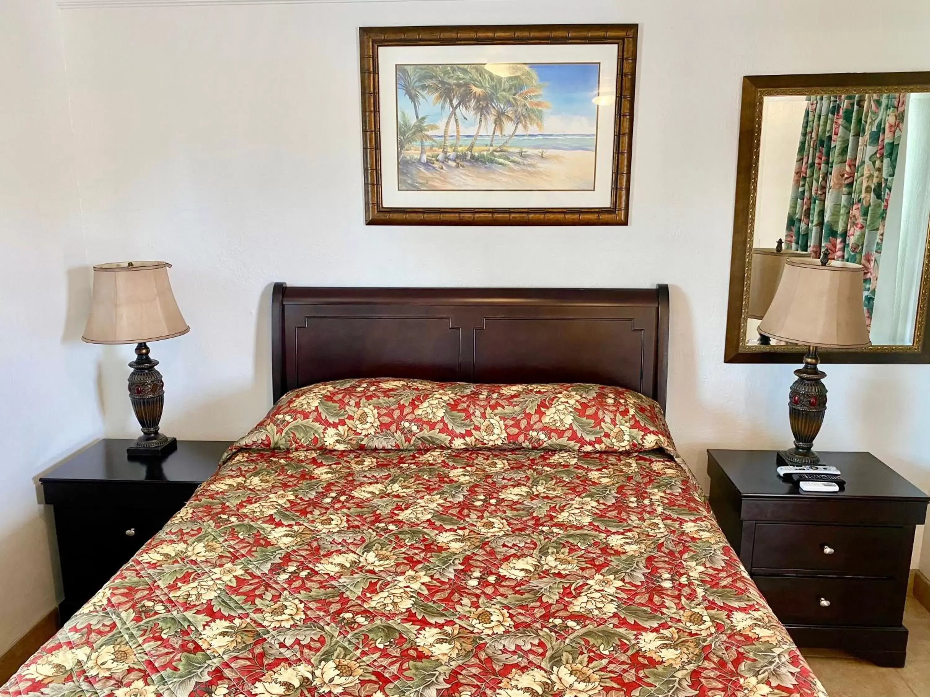 Bed in Glades Motel - Naples