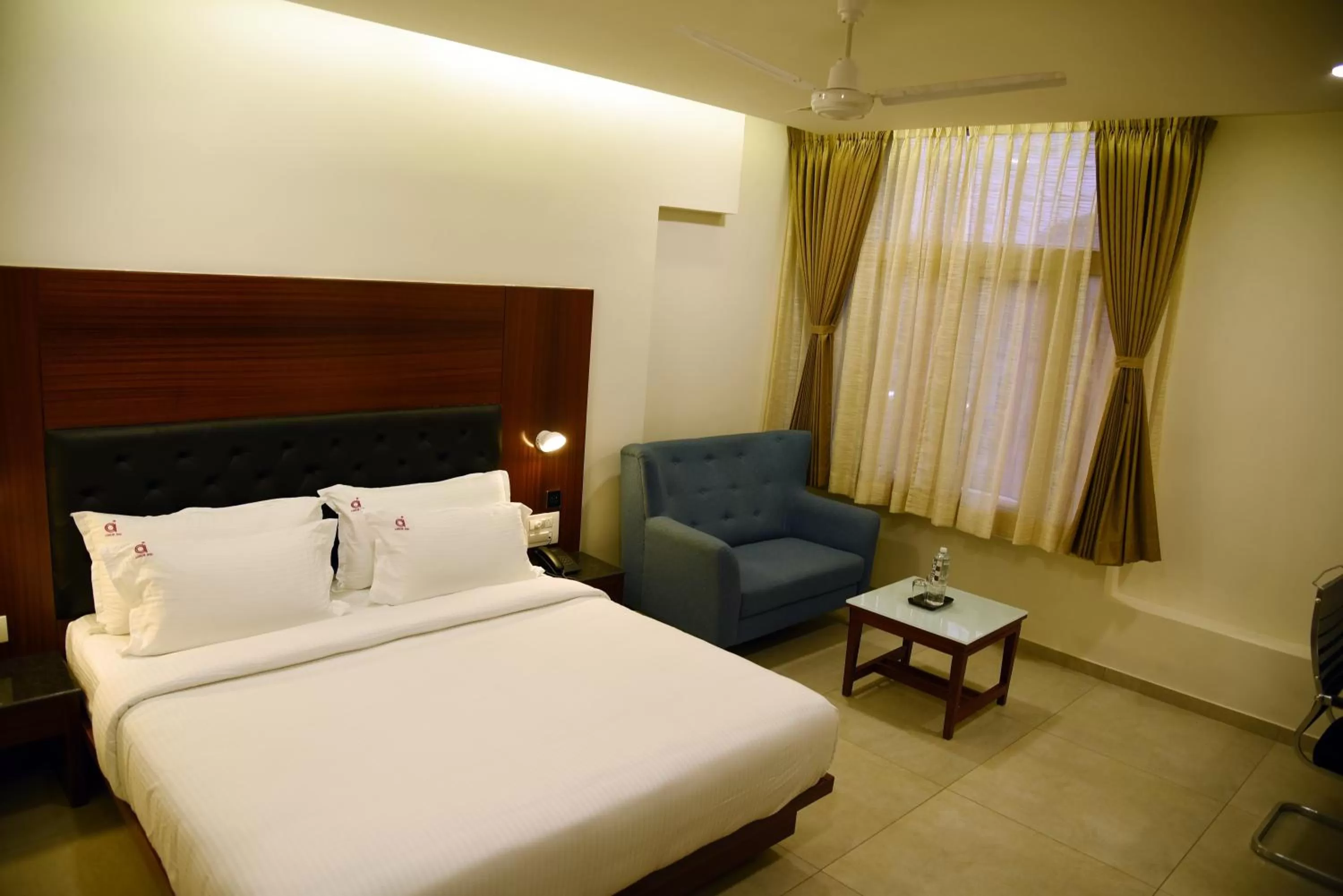 Bed in Ashok inn