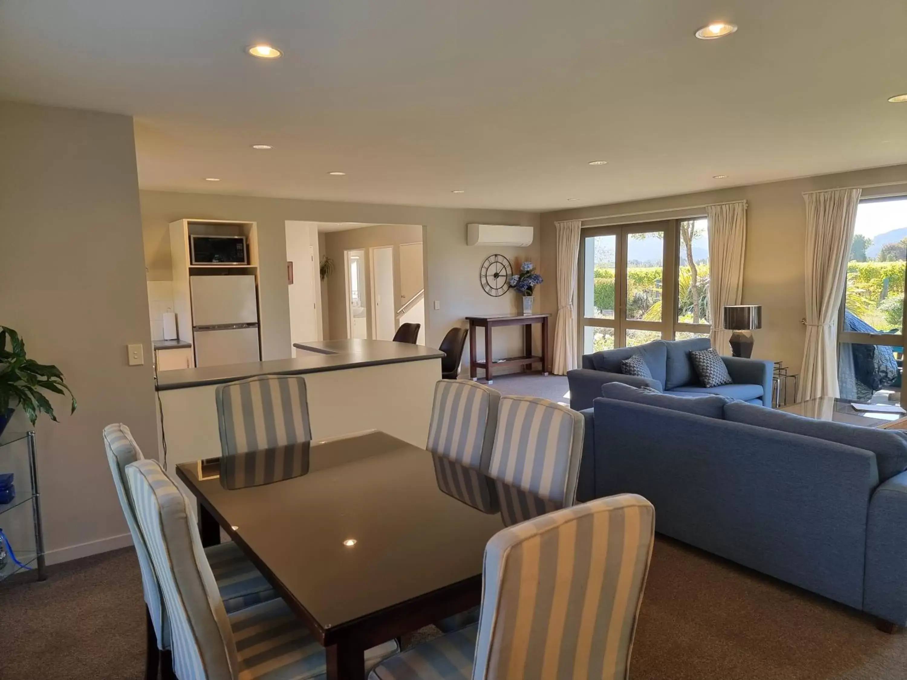 Dining Area in Vintners Retreat