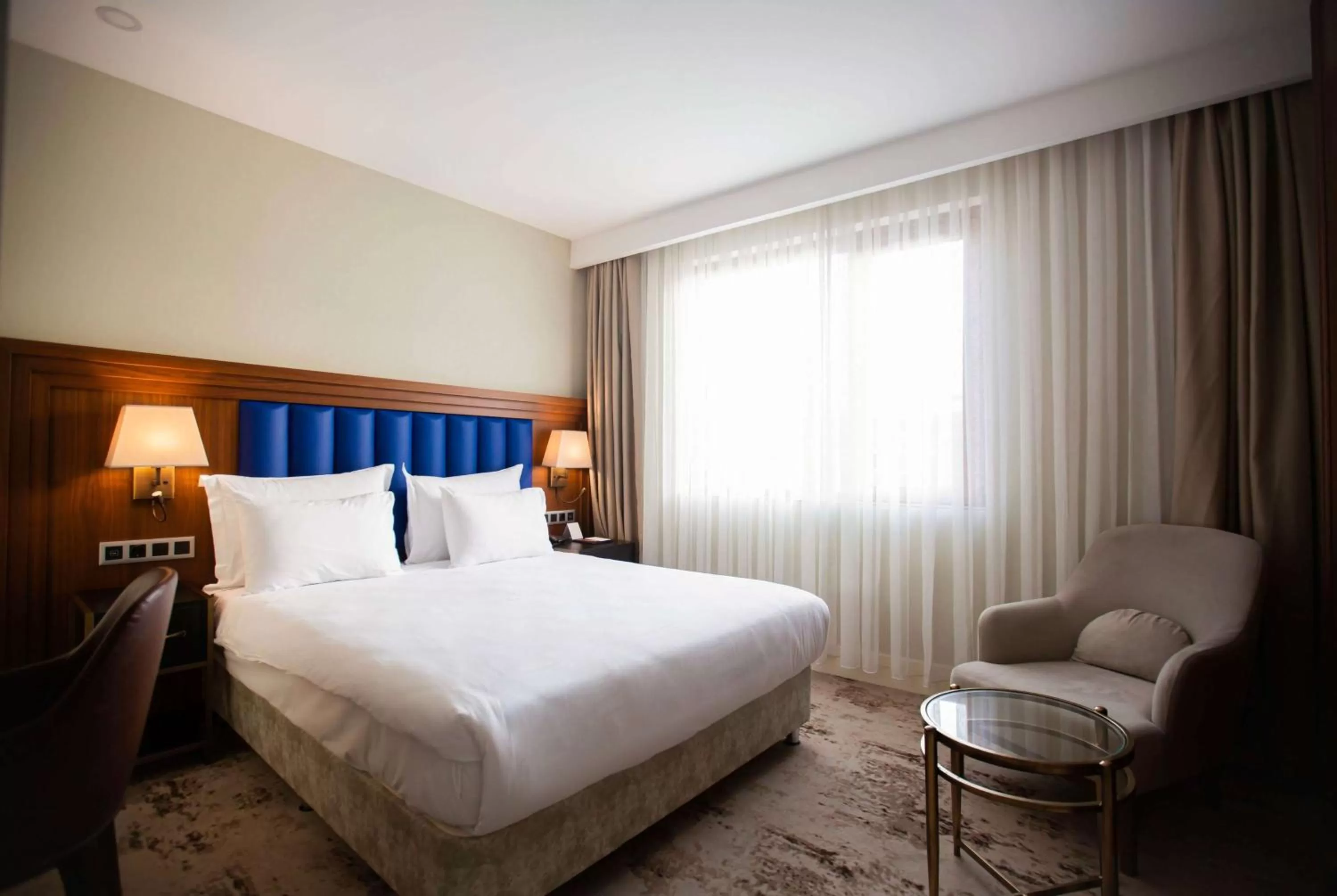 Photo of the whole room, Bed in Ramada Plaza Sultanahmet