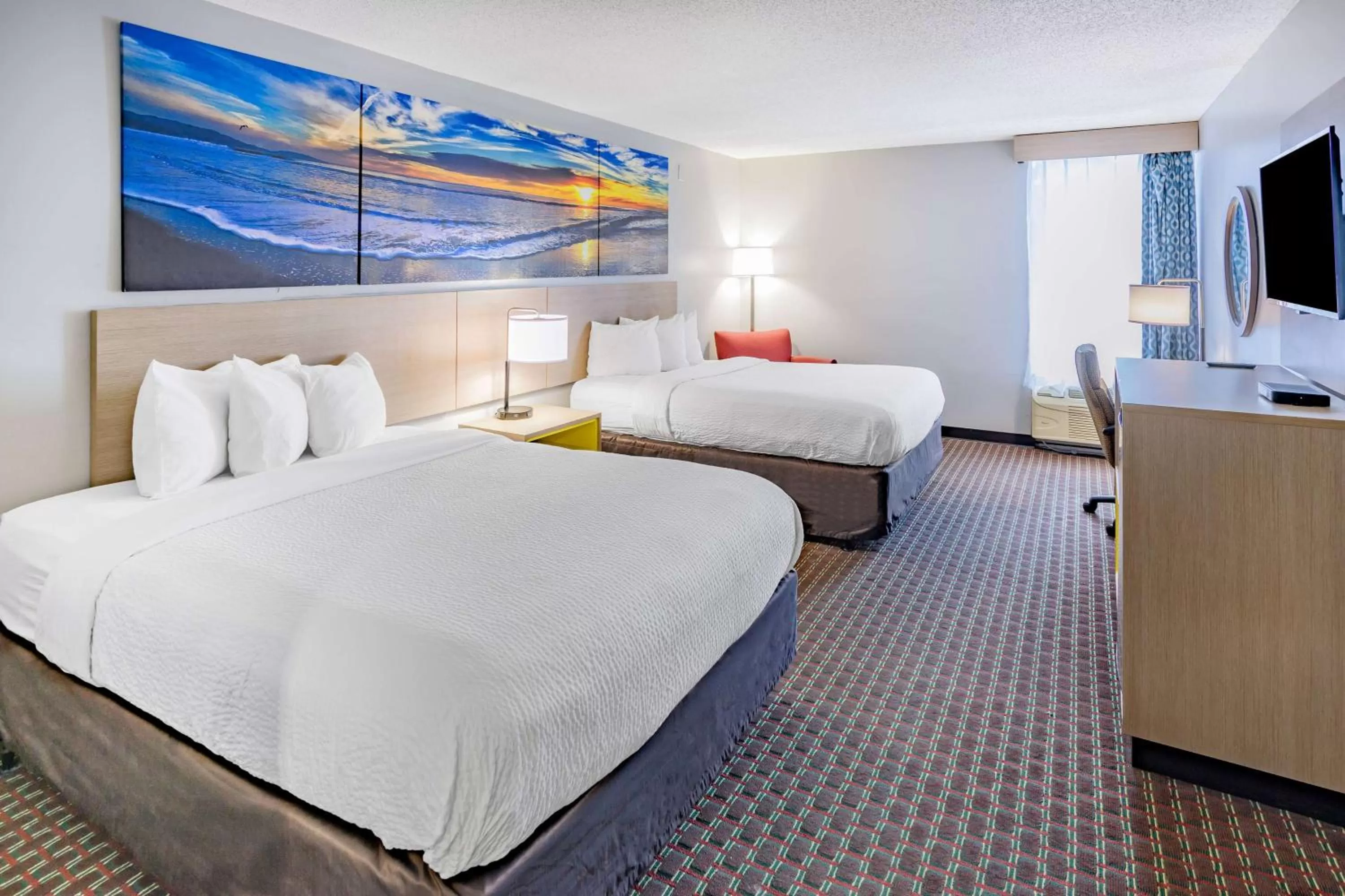 Photo of the whole room, Bed in Days Inn by Wyndham Hartsfield Jackson Atlanta Airport West