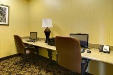 Business Area/Conference Room in Country Inn & Suites by Radisson, Sycamore, IL