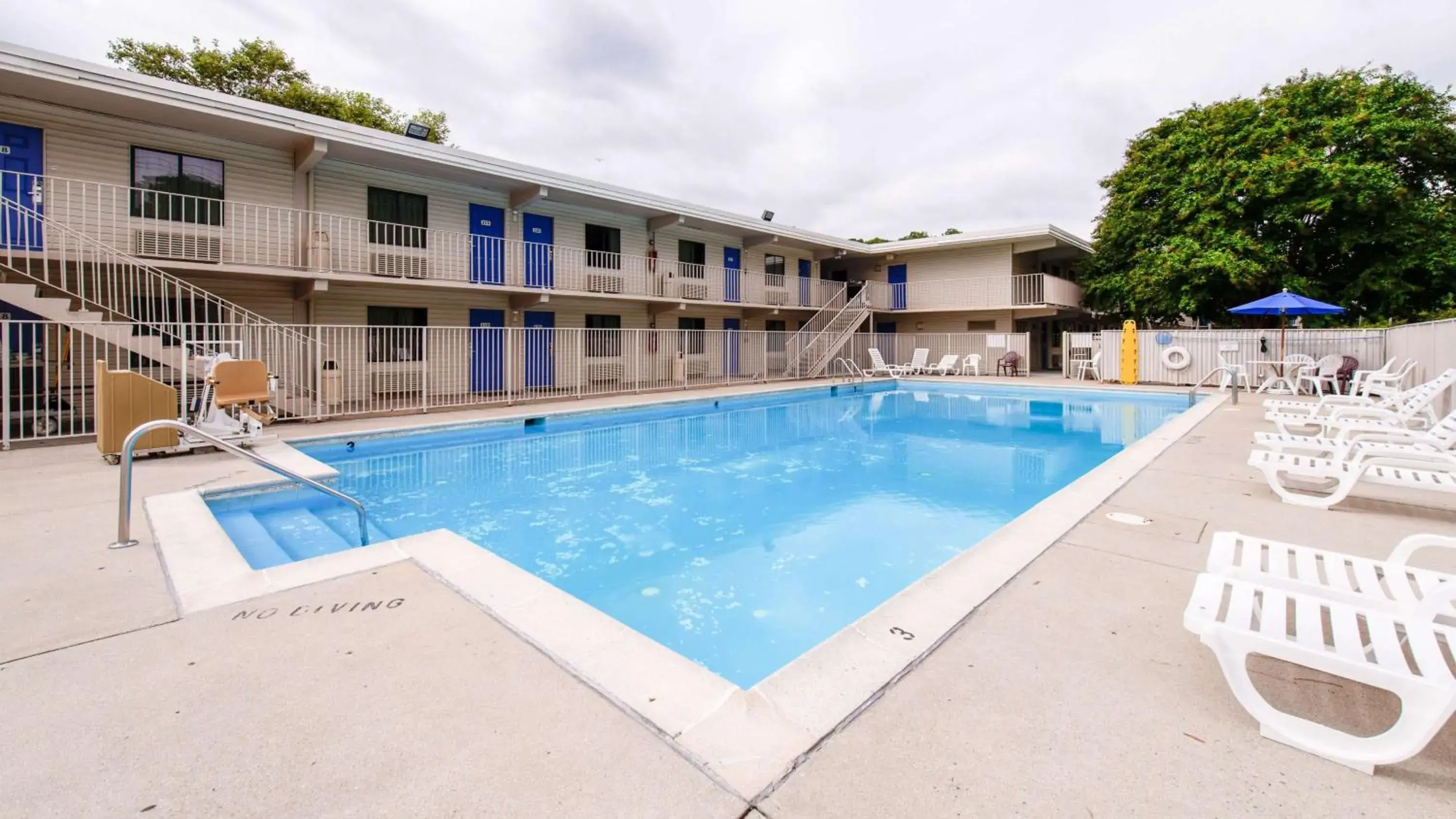 Pool view, Swimming Pool in Motel 6-Norfolk, VA