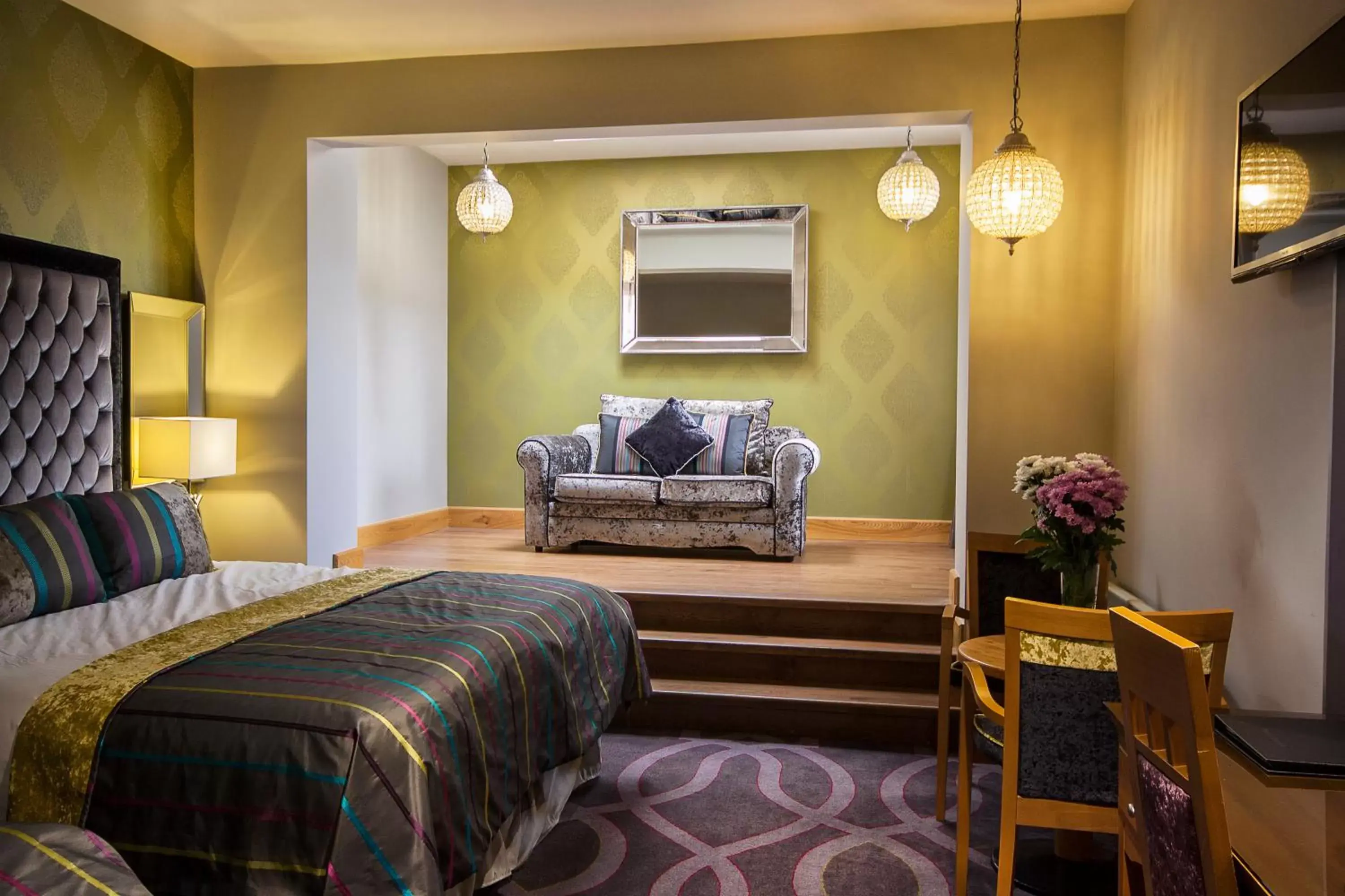 Bedroom, Seating Area in Errigal Country House Hotel