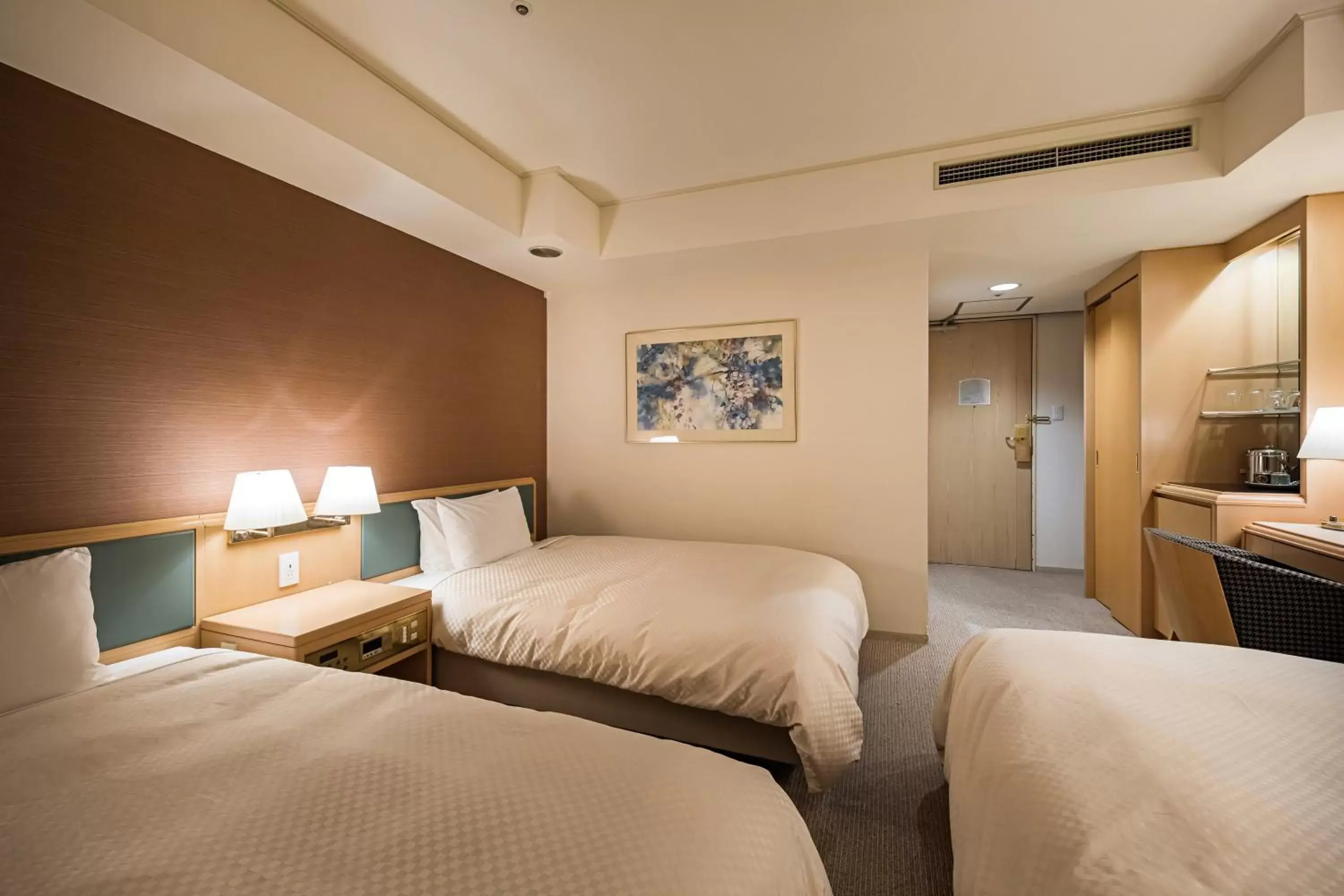 Photo of the whole room, Bed in Utsunomiya Tobu Hotel Grande