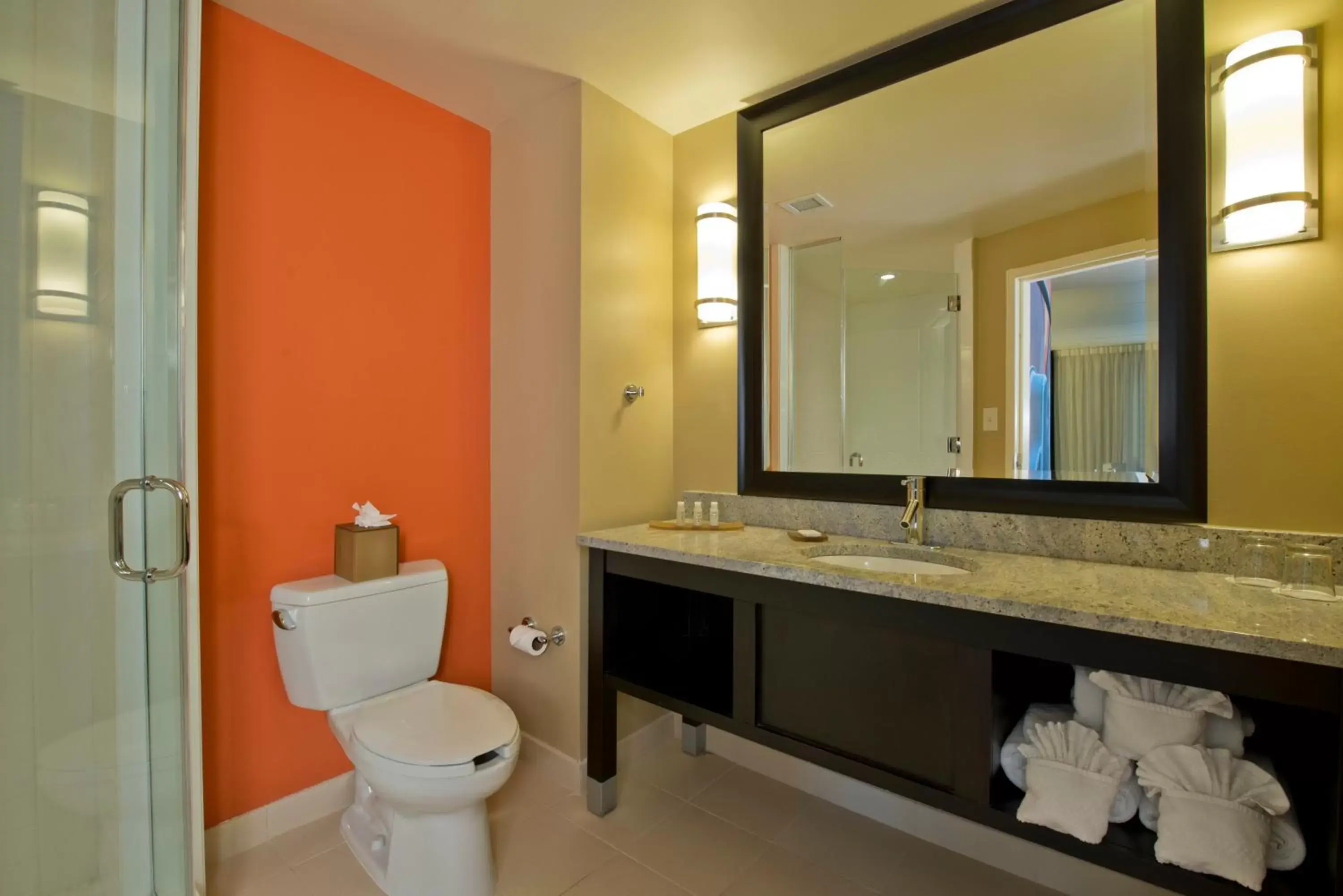 Bathroom in Hotel Indigo Atlanta Airport College Park, an IHG Hotel