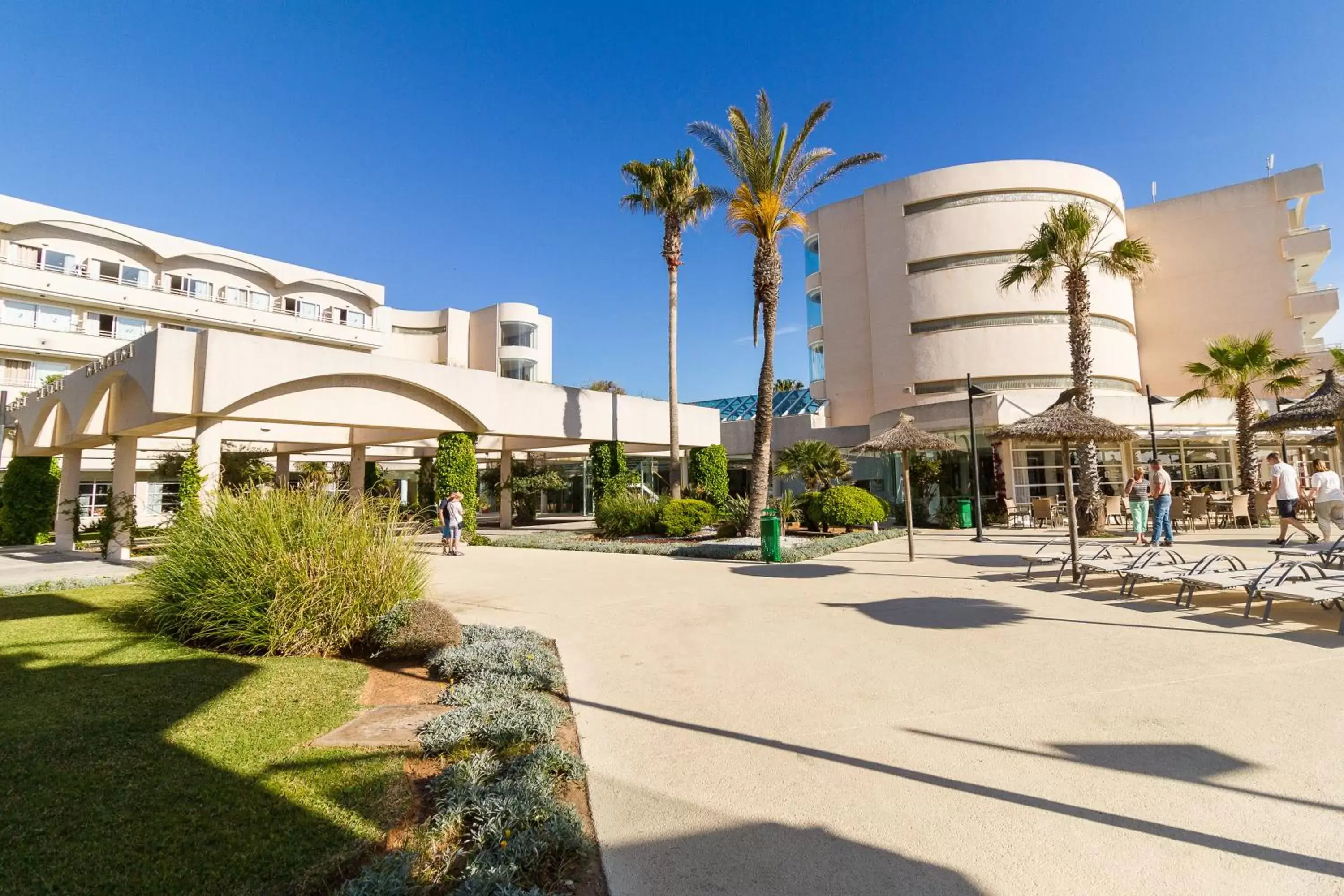 Facade/entrance, Property Building in Eix Platja Daurada Hotel & SPA