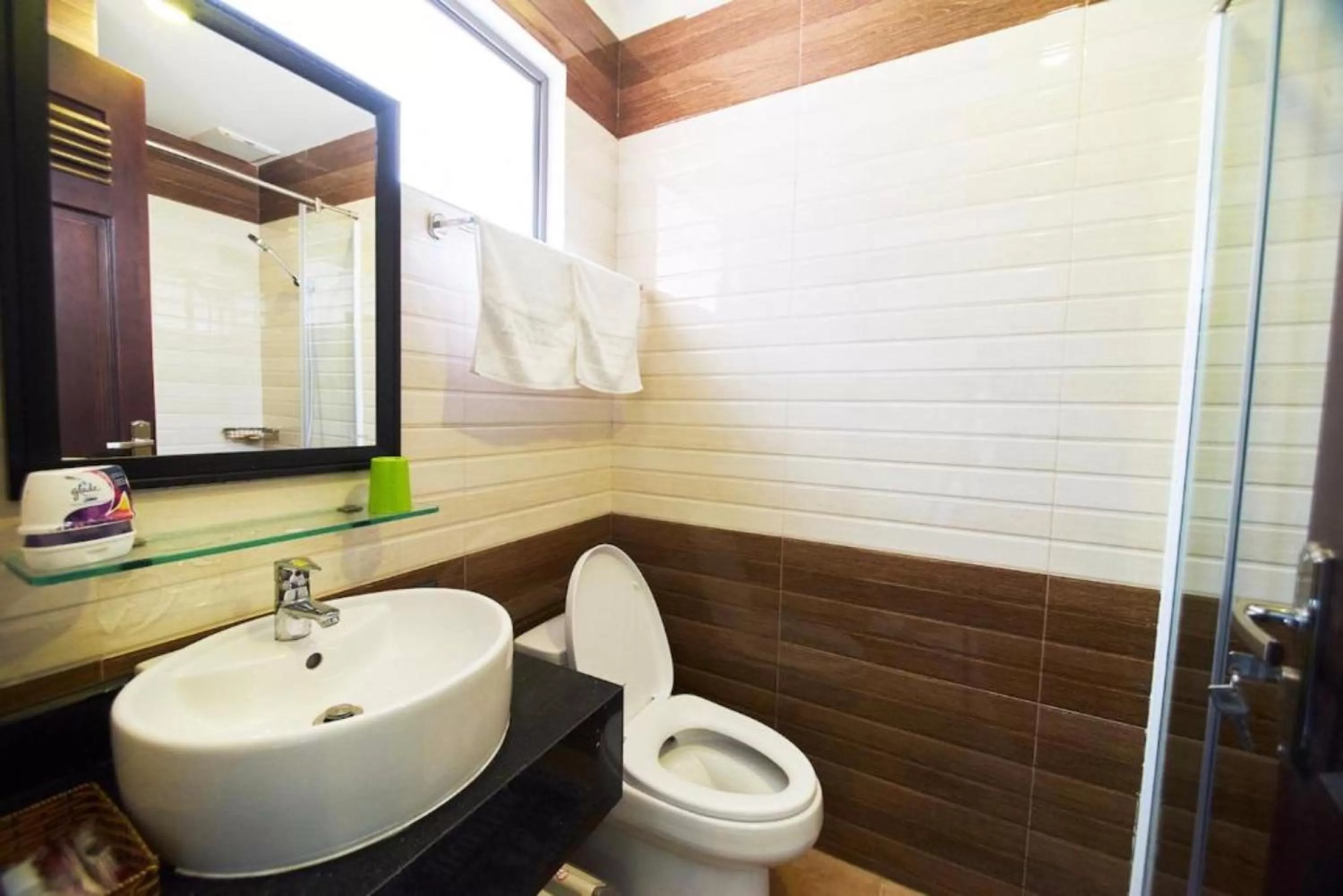 Bathroom in Aladin Hotel