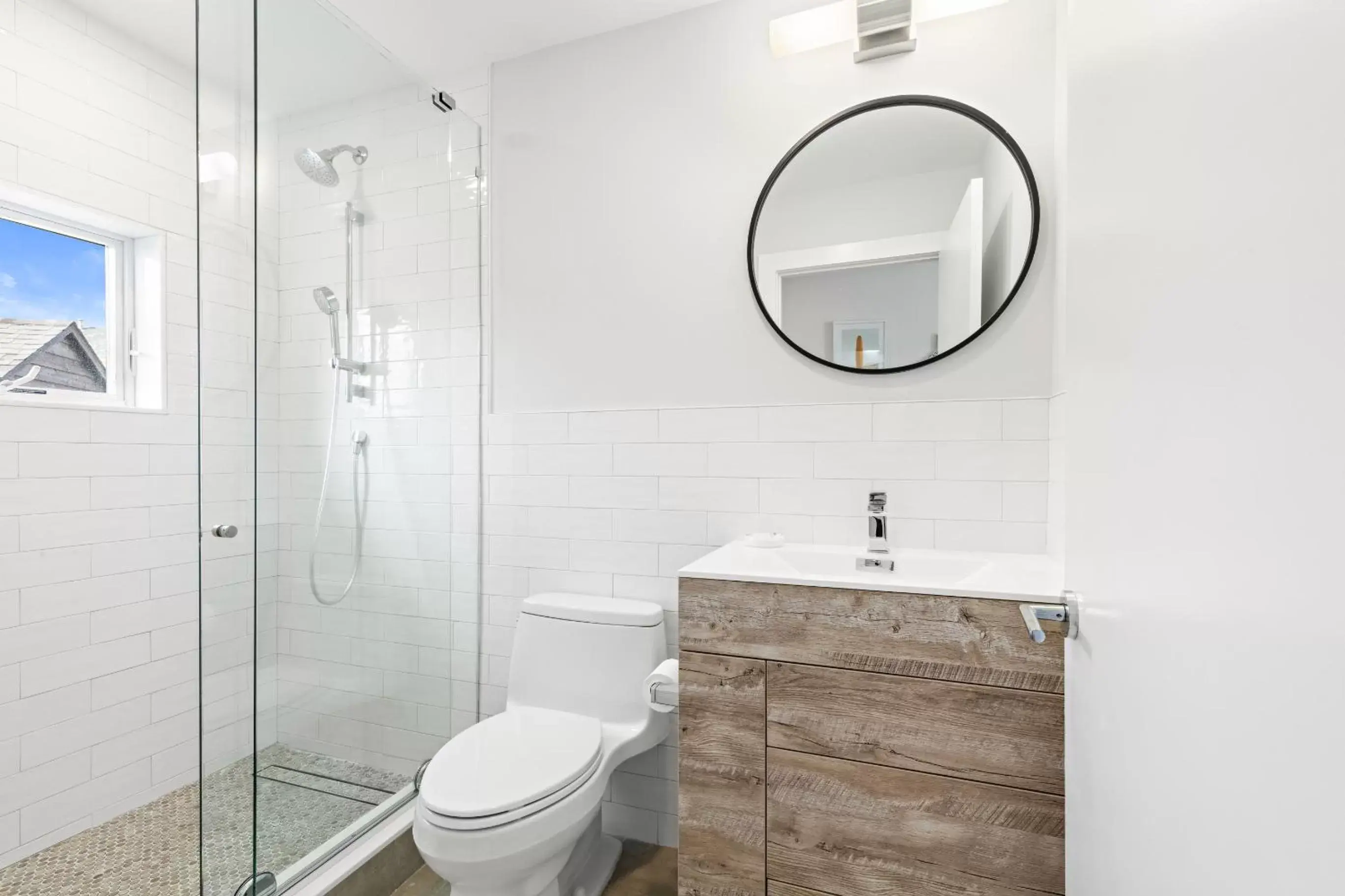 Shower, Bathroom in Casa del Mar