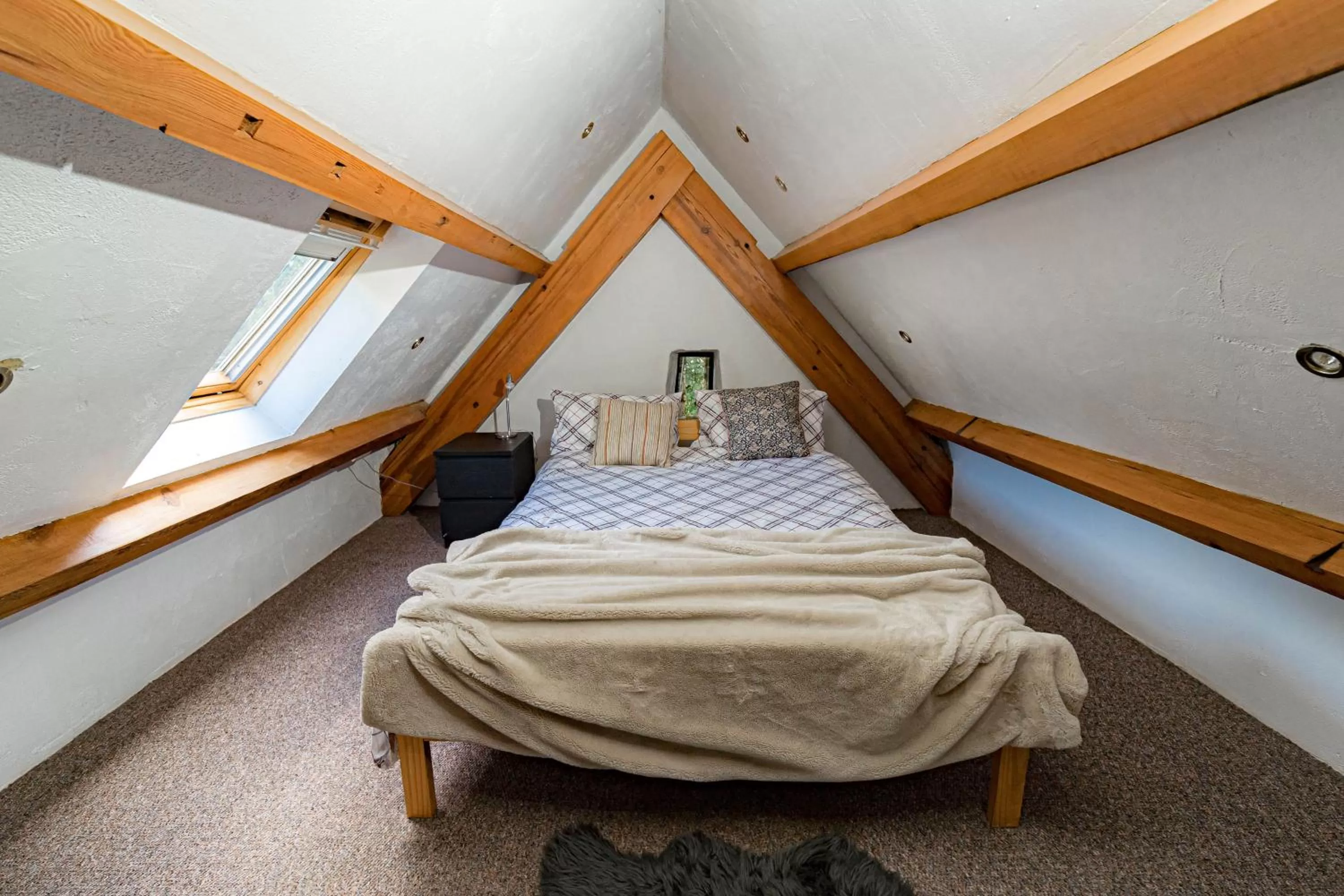 Bed in Ferry House Holidays