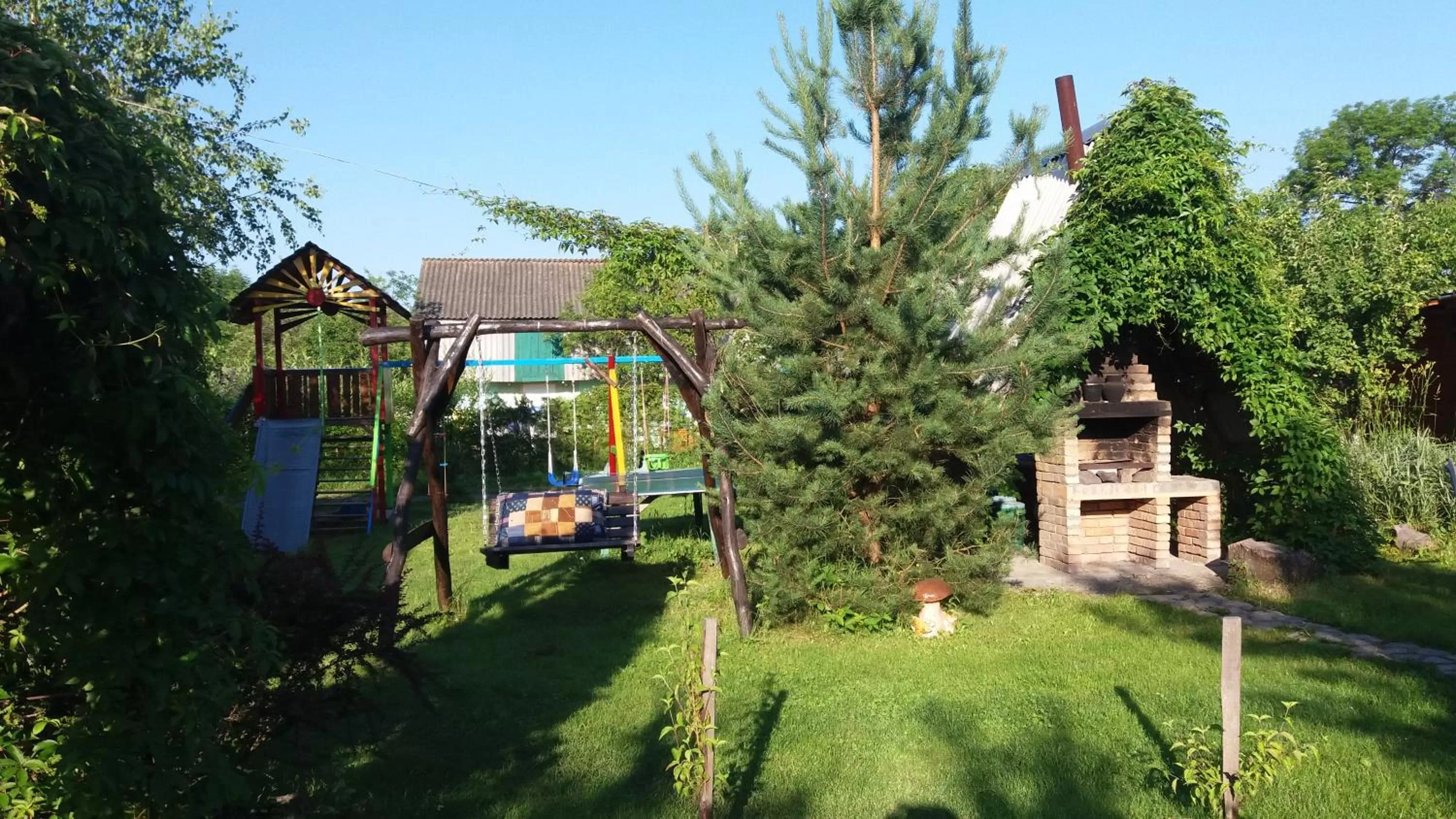 Children's Play Area in Sadyba u Gansa