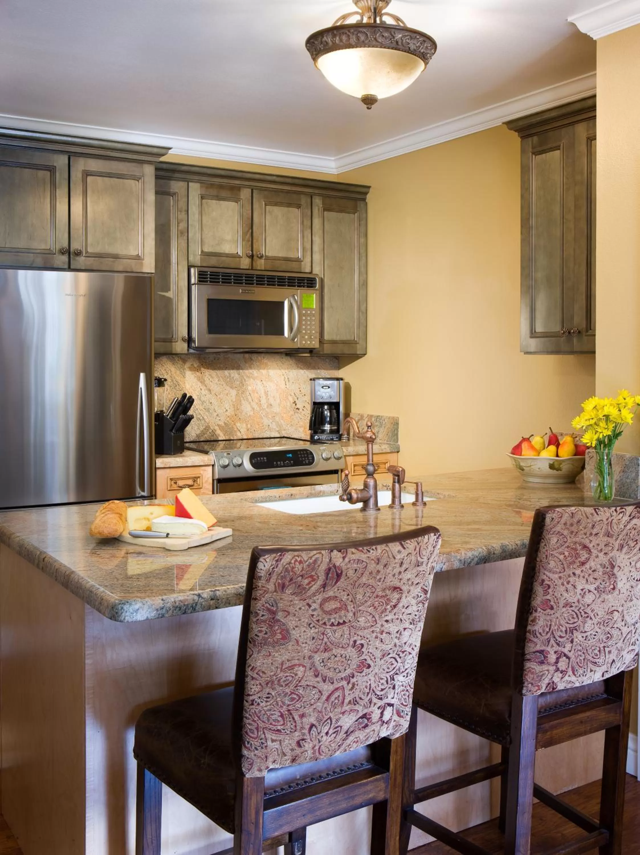 Kitchen or kitchenette in Juniper Springs Resort