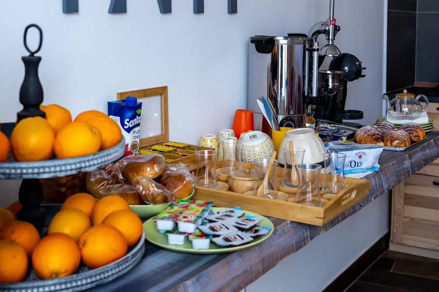 Communal kitchen in BnB Sant'Alfonso