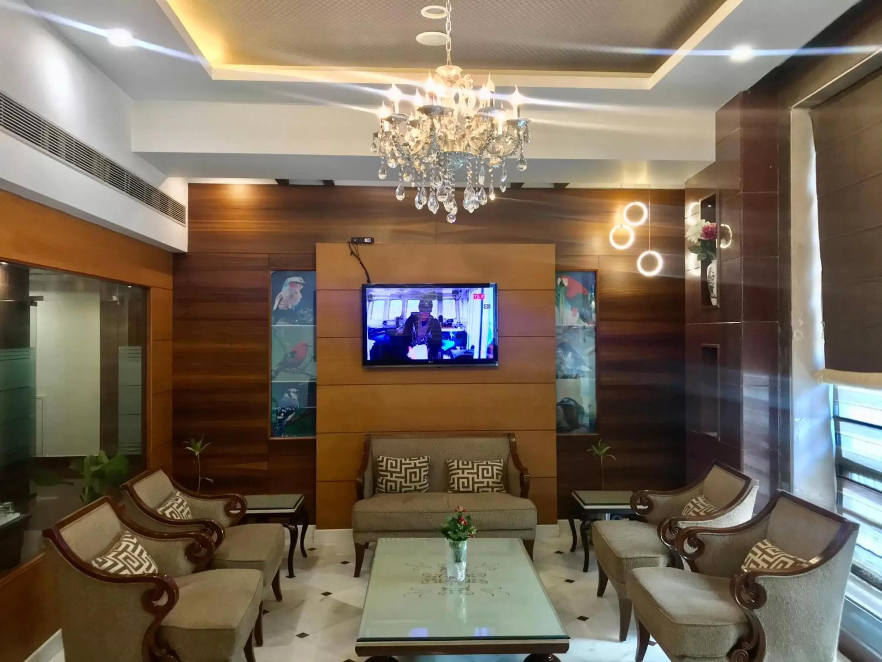 Lobby or reception, Seating Area in Hotel Leela Grande