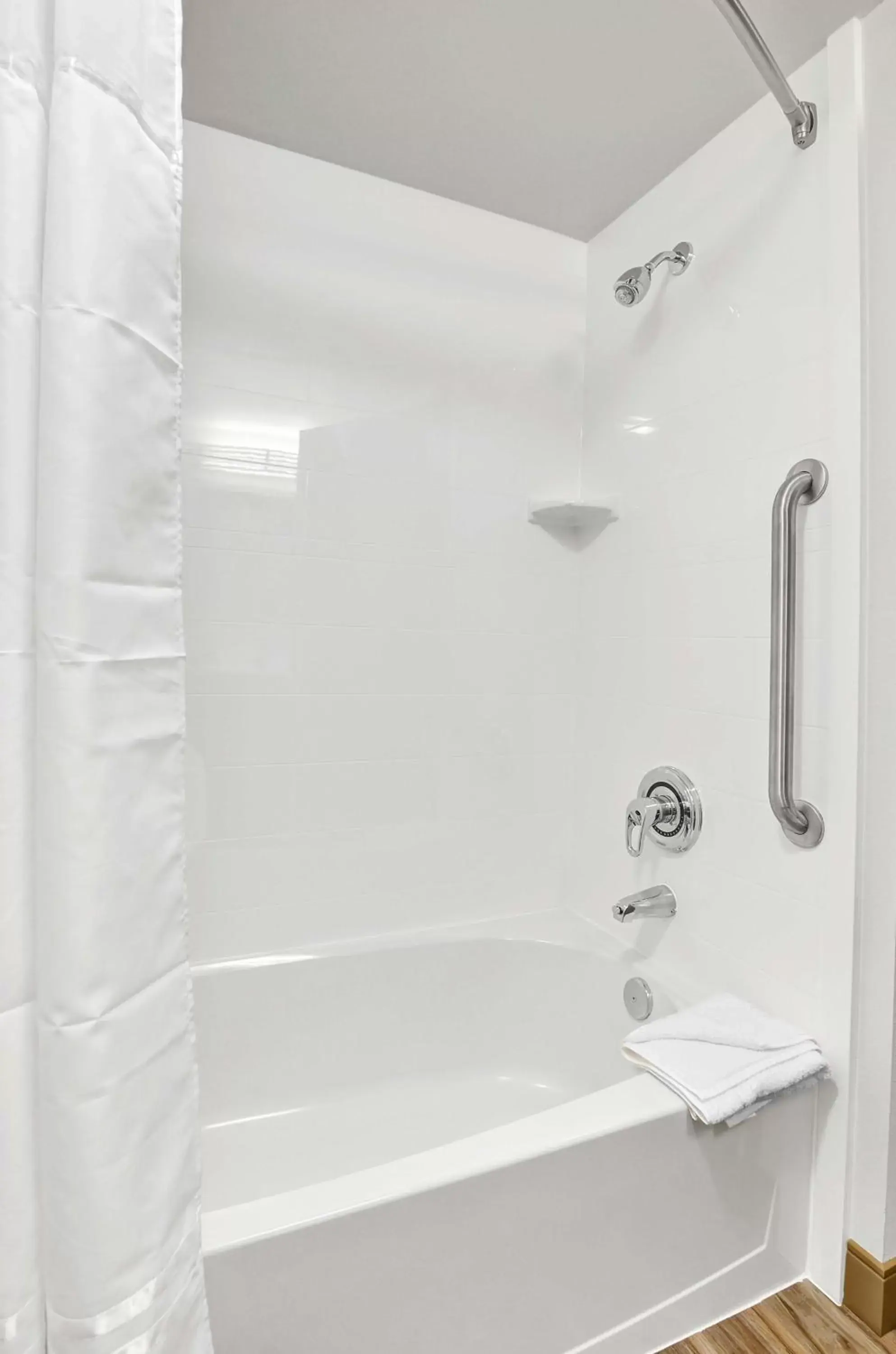 Bathroom in Executive Residency by Best Western Navigator Inn & Suites