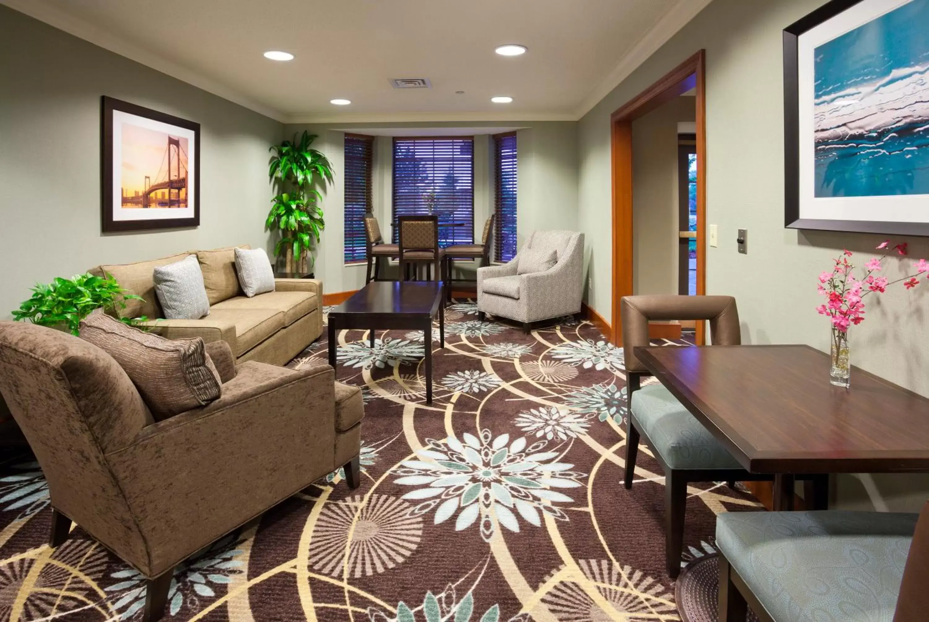 Property building, Seating Area in Staybridge Suites Minneapolis-Bloomington, an IHG Hotel