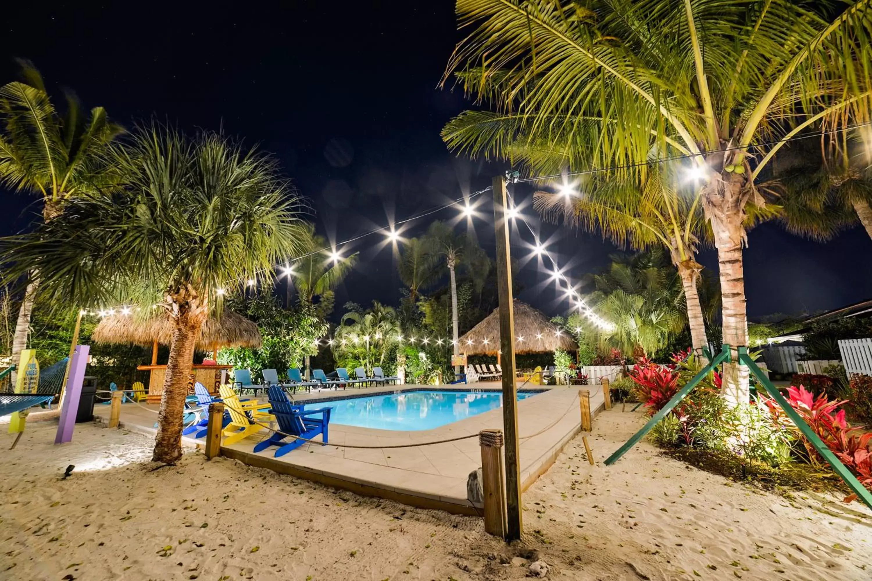 Swimming pool in Siesta Key Palms Resort