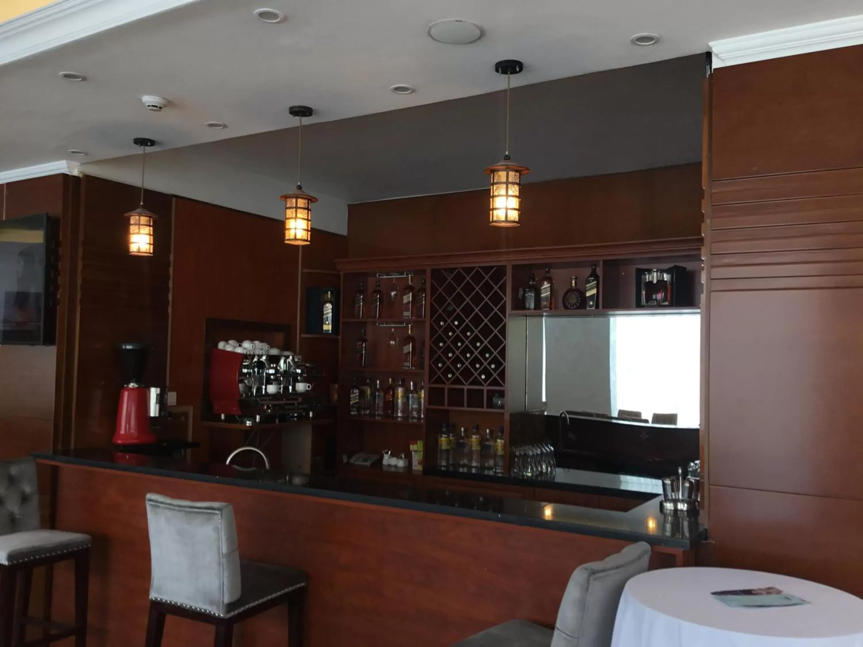 Lounge/Bar in Marcen Addis Hotel