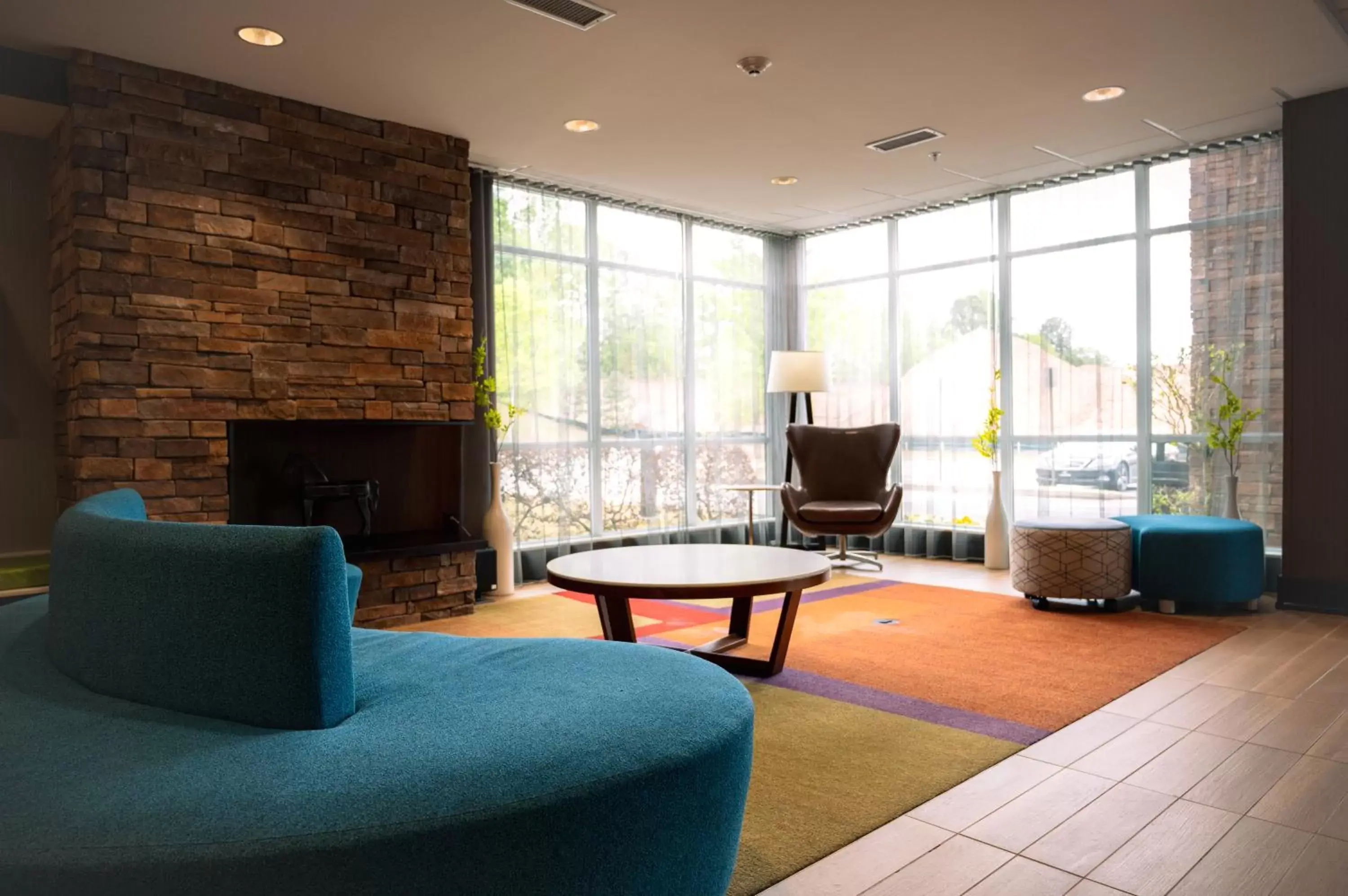Seating Area in Fairfield Inn & Suites by Marriott Atlanta Fairburn