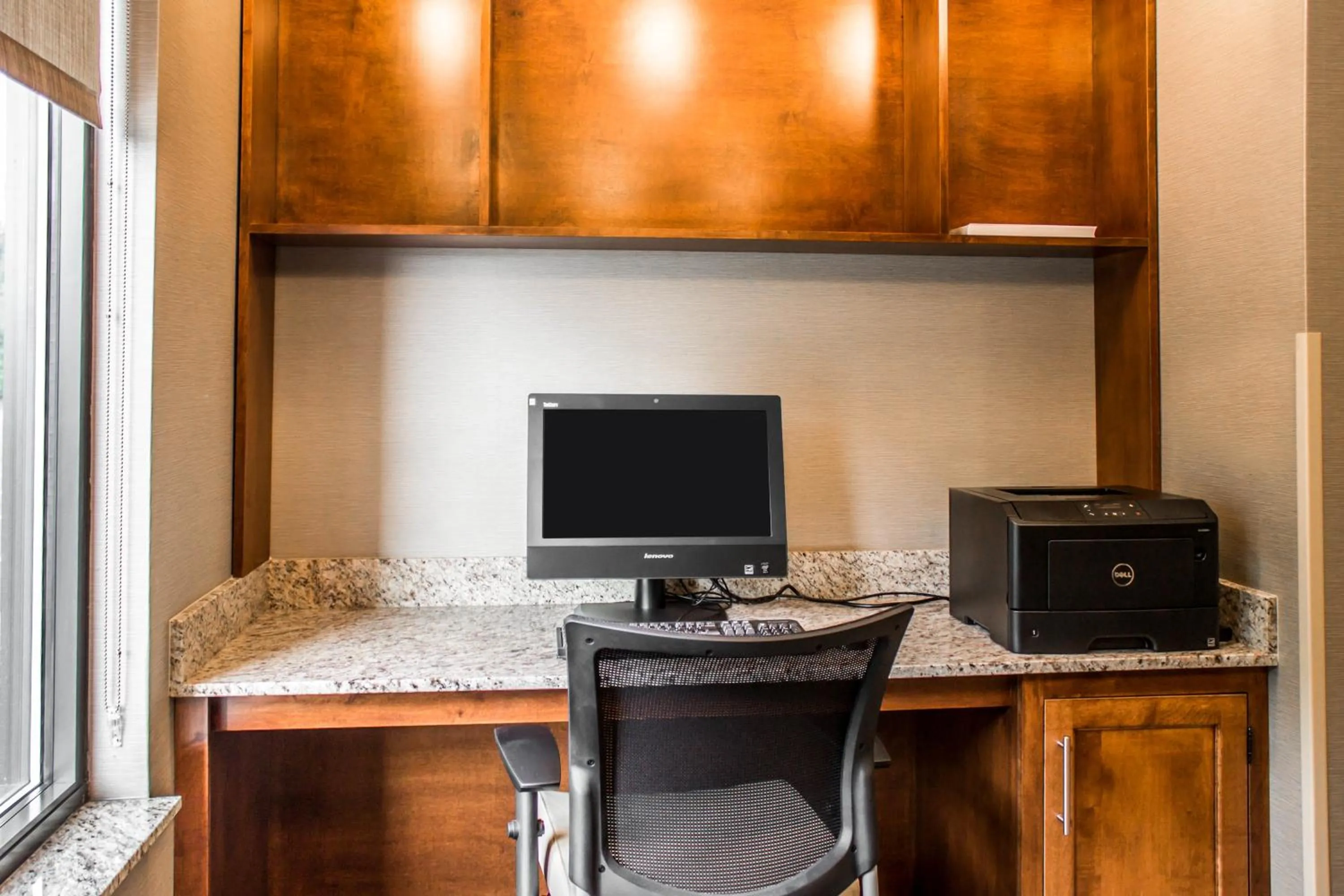 Business facilities in Comfort Suites Hartville-North Canton