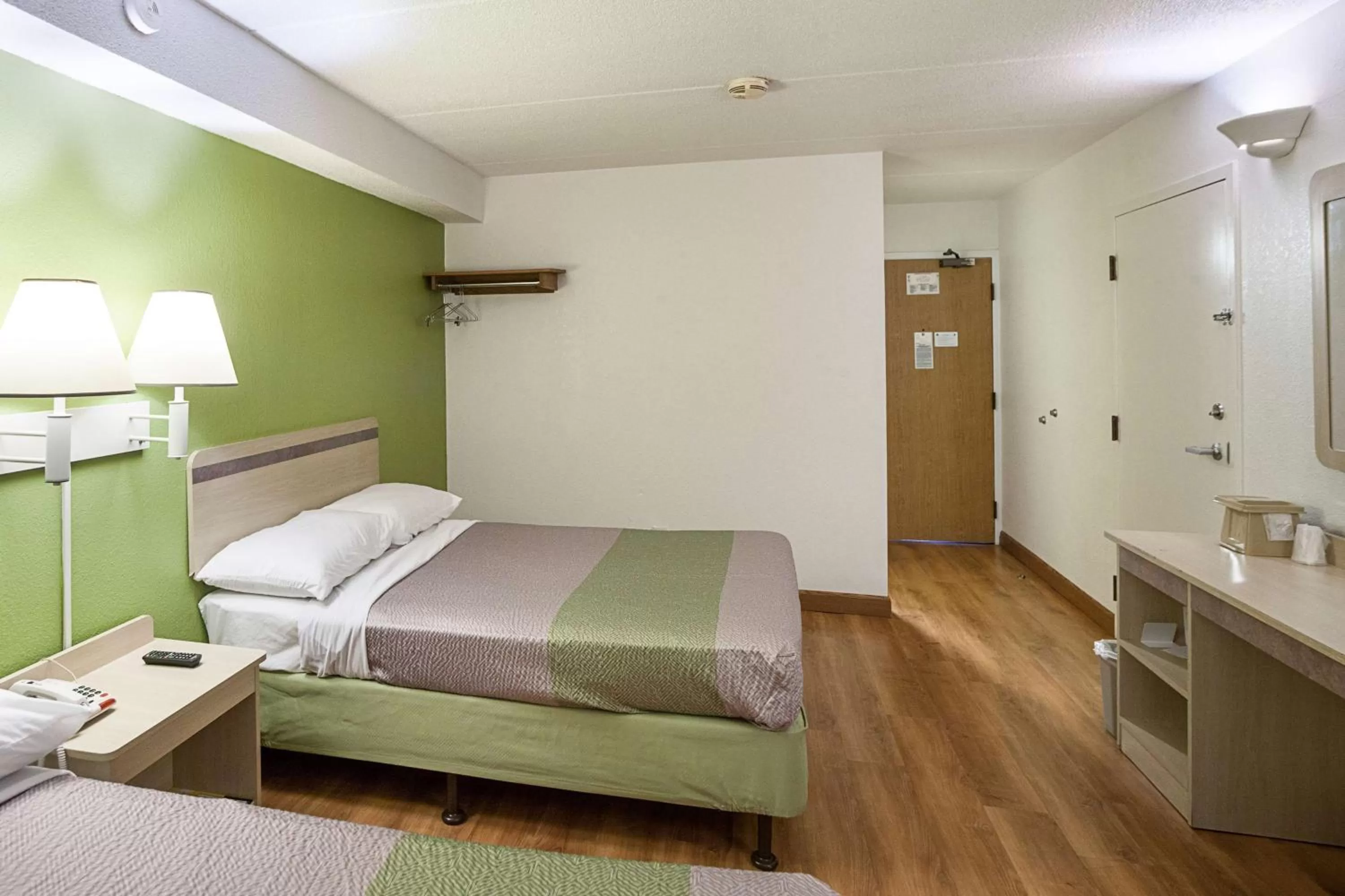 Bedroom, Bed in Motel 6-Binghamton, NY