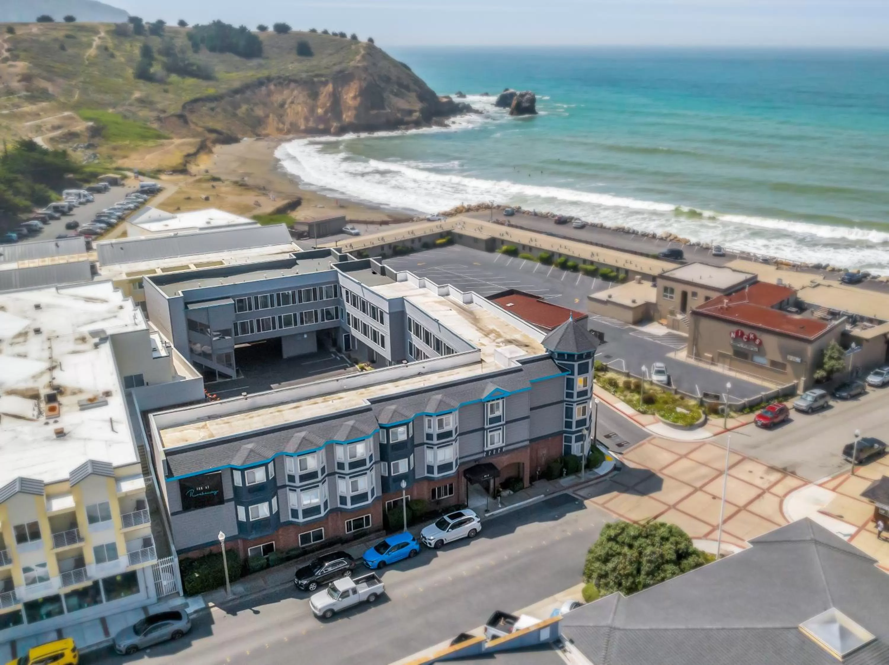 Property building in Inn at Rockaway San Francisco Pacifica