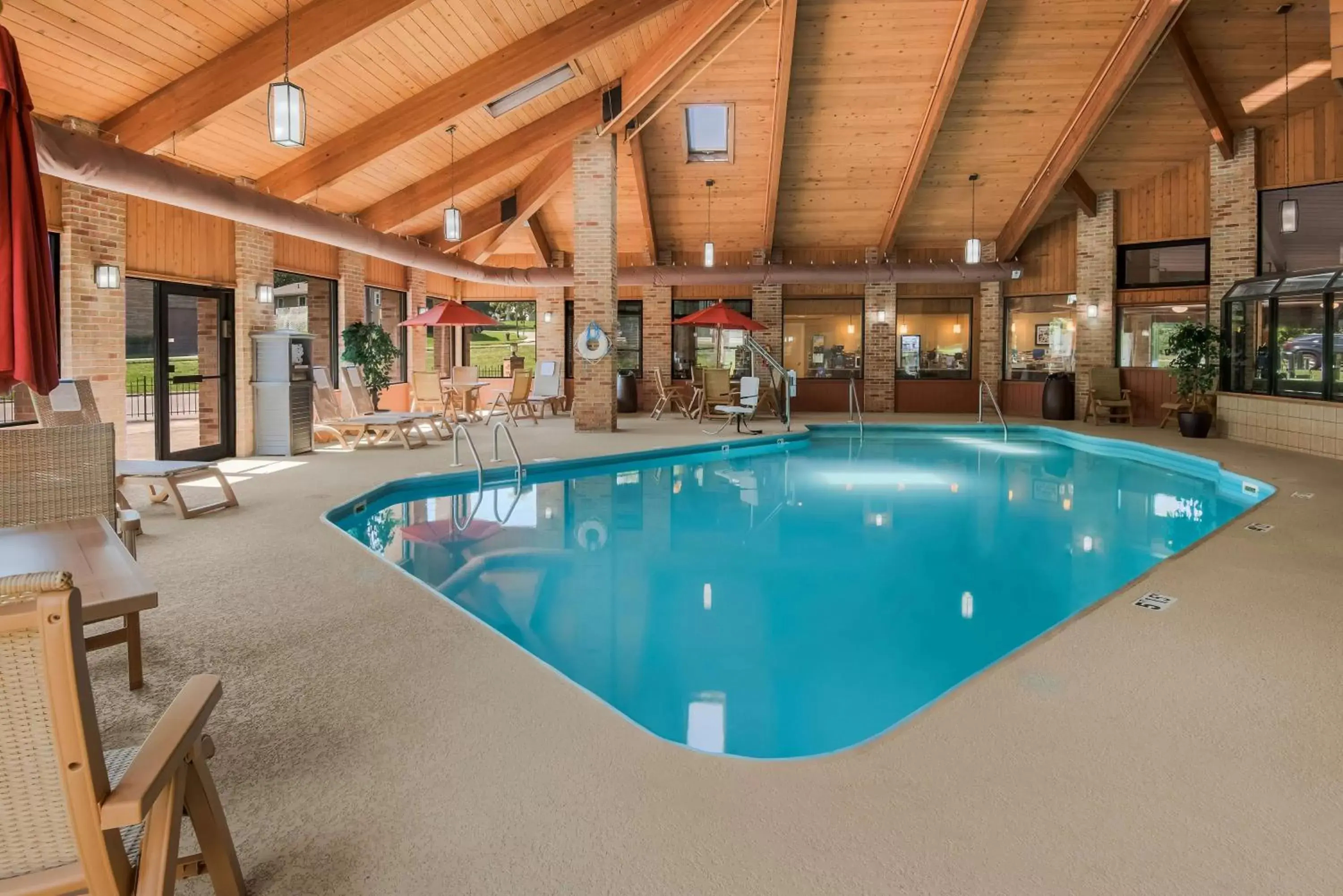 Pool view, Swimming Pool in Best Western Sycamore Inn
