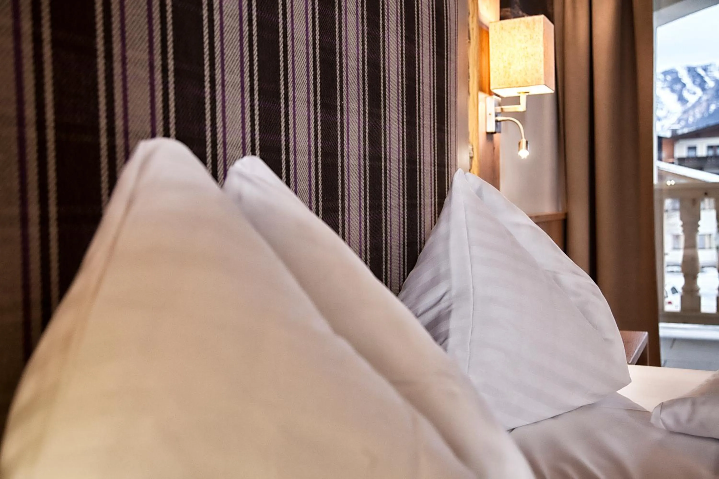 Bedroom, Bed in Hotel & Appartements Heigenhauser