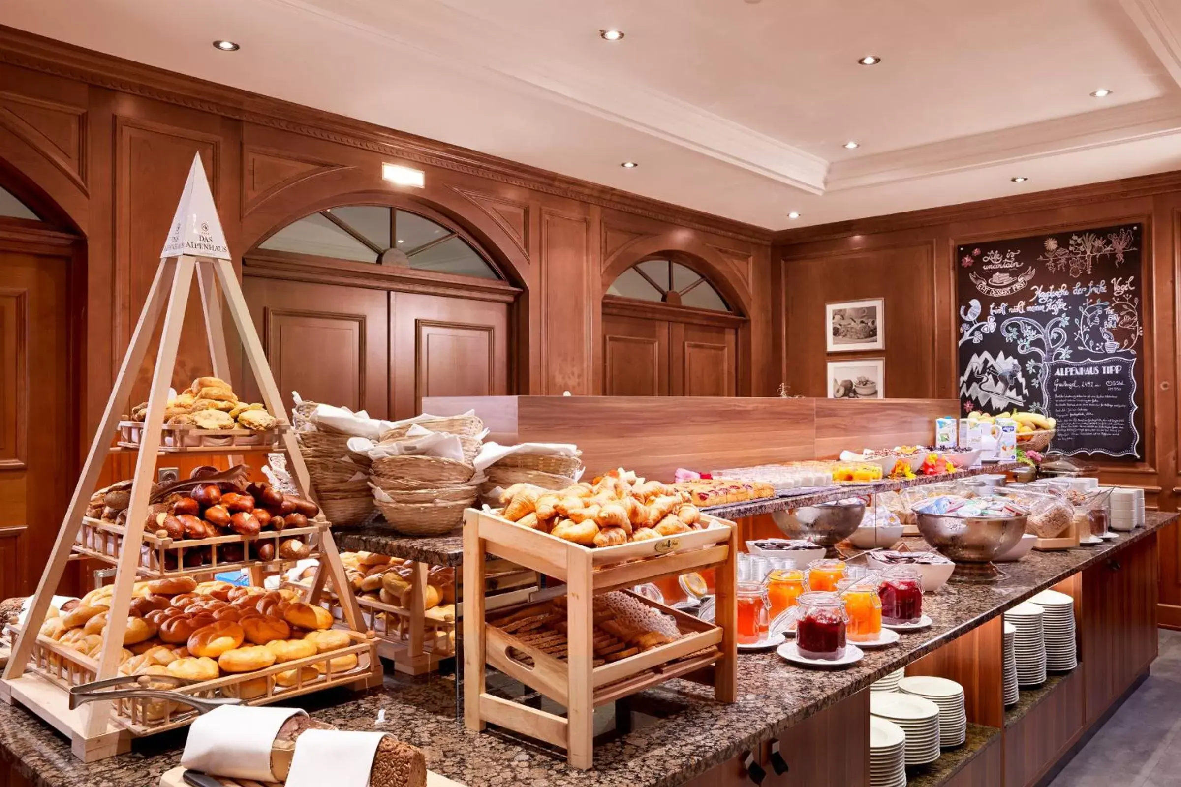 Buffet breakfast in Das Alpenhaus Gasteinertal