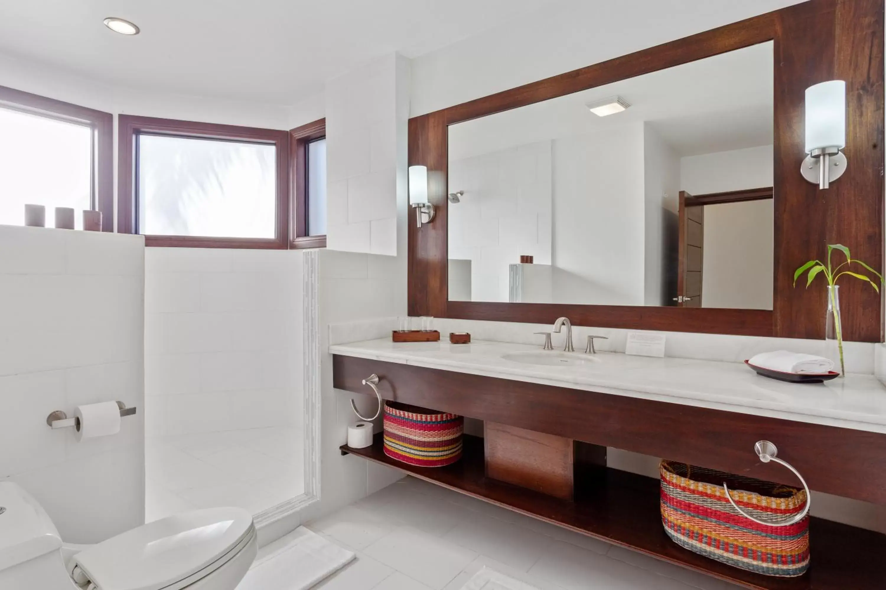 Bathroom in The Ellysian Boutique Hotel