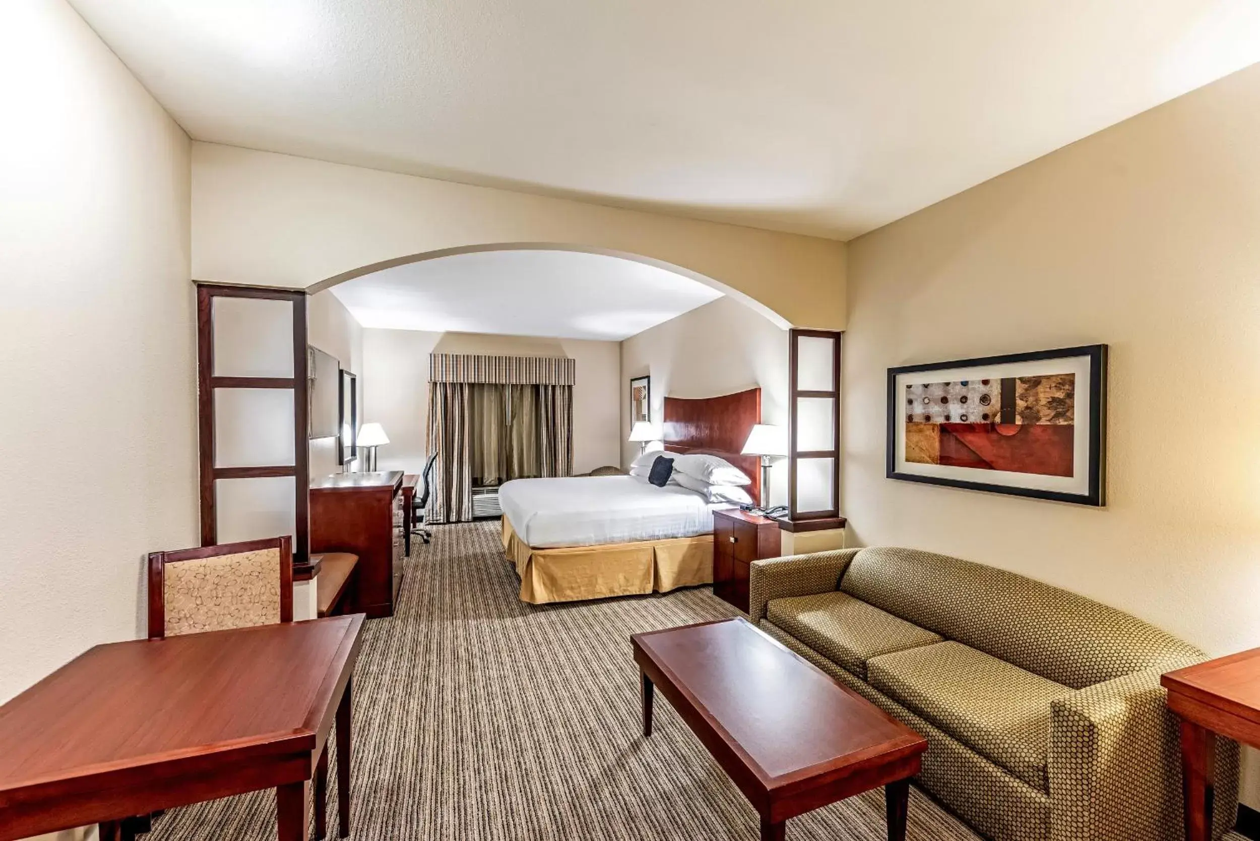 Bedroom, Seating Area in Red Lion Inn & Suites Mineral Wells