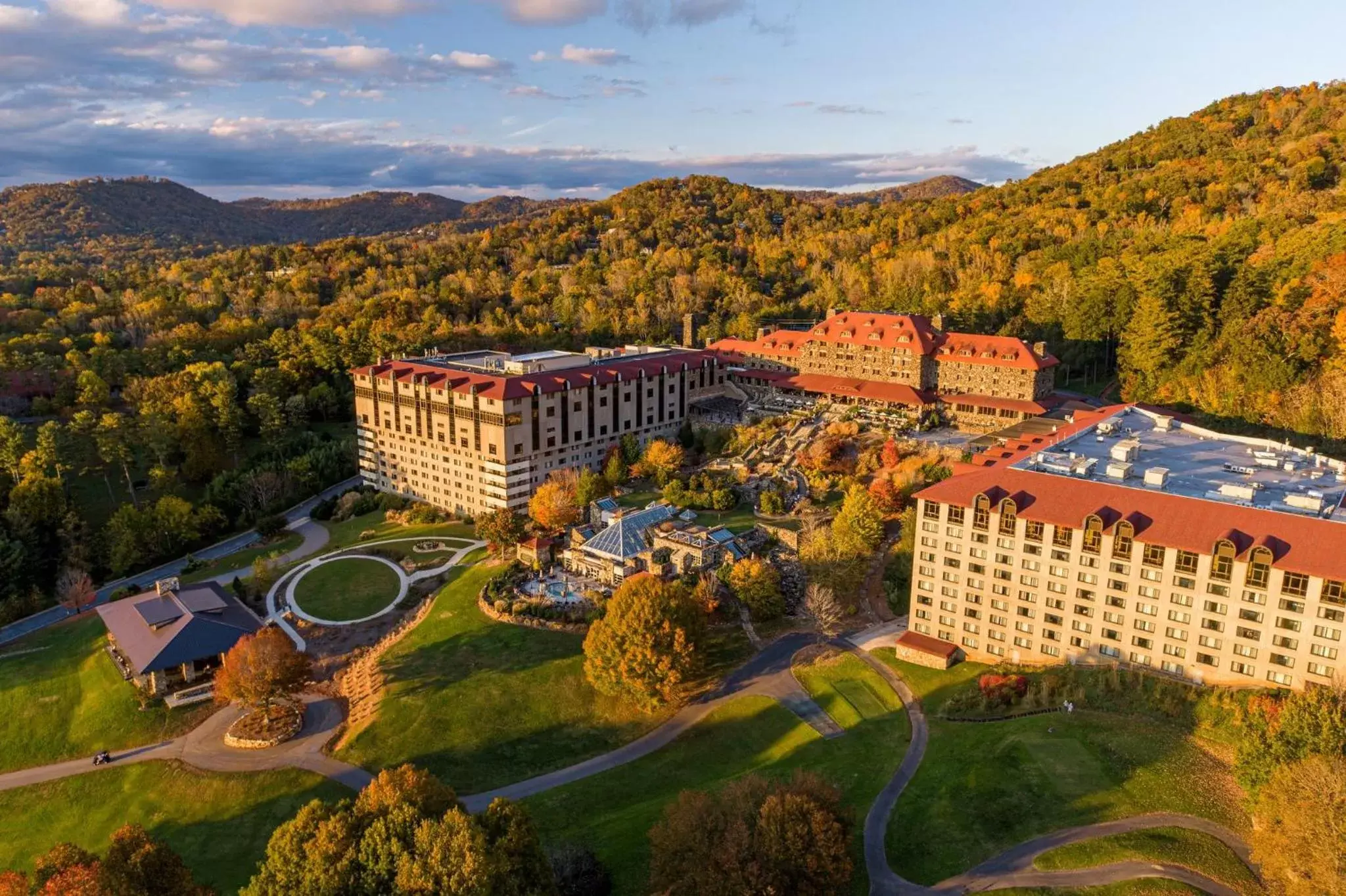 Bird's eye view, Bird's-eye View in The Omni Grove Park Inn - Asheville