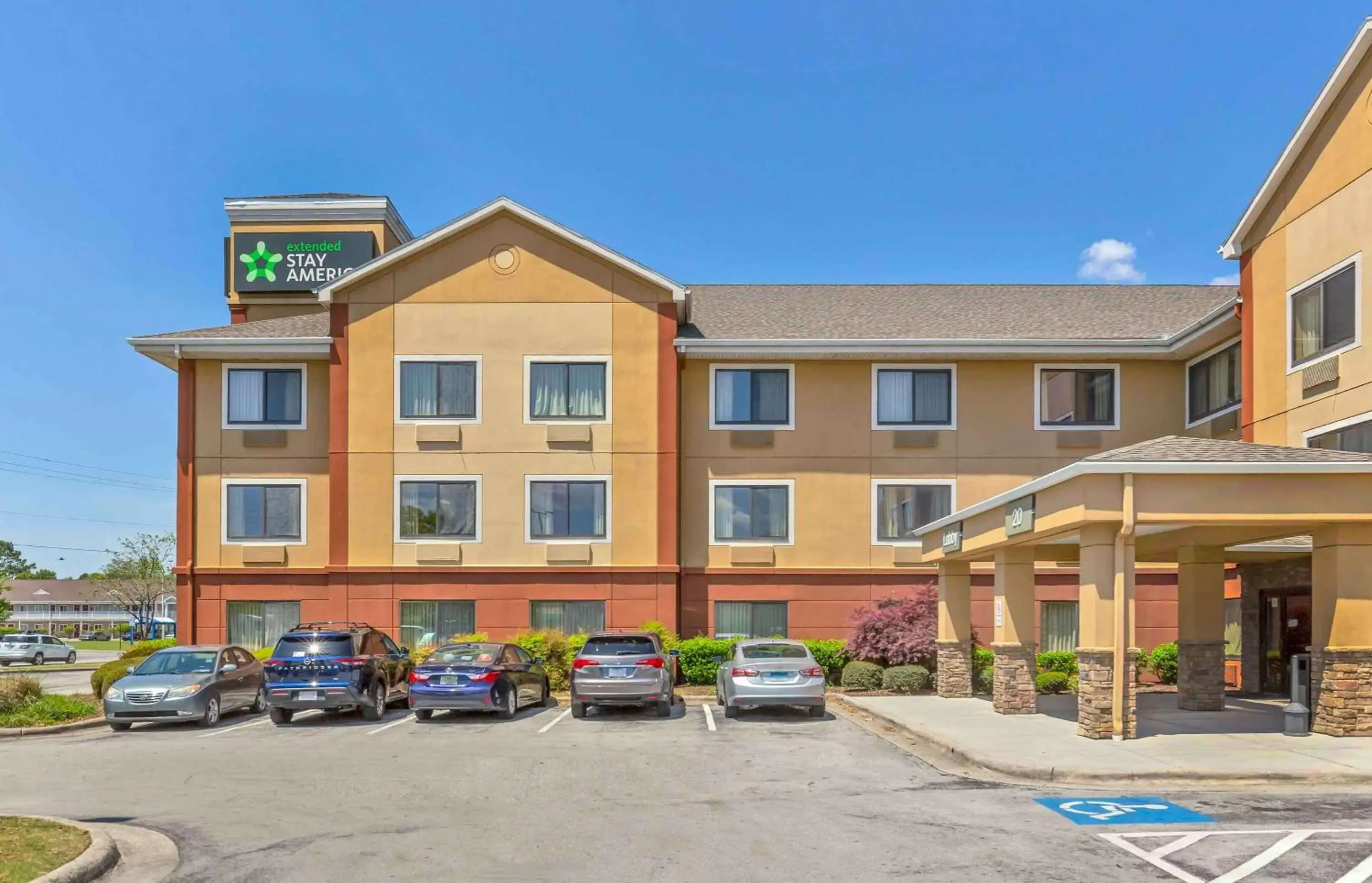 Property Building in Extended Stay America Suites - Jacksonville - Camp Lejeune