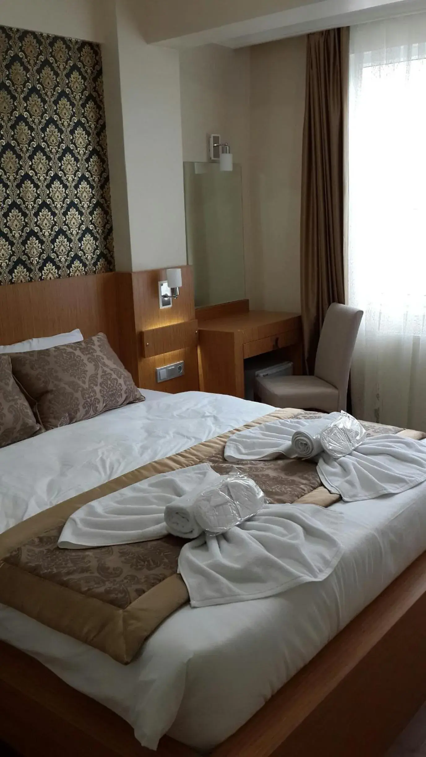 Photo of the whole room, Bed in Istanbul Central Hotel